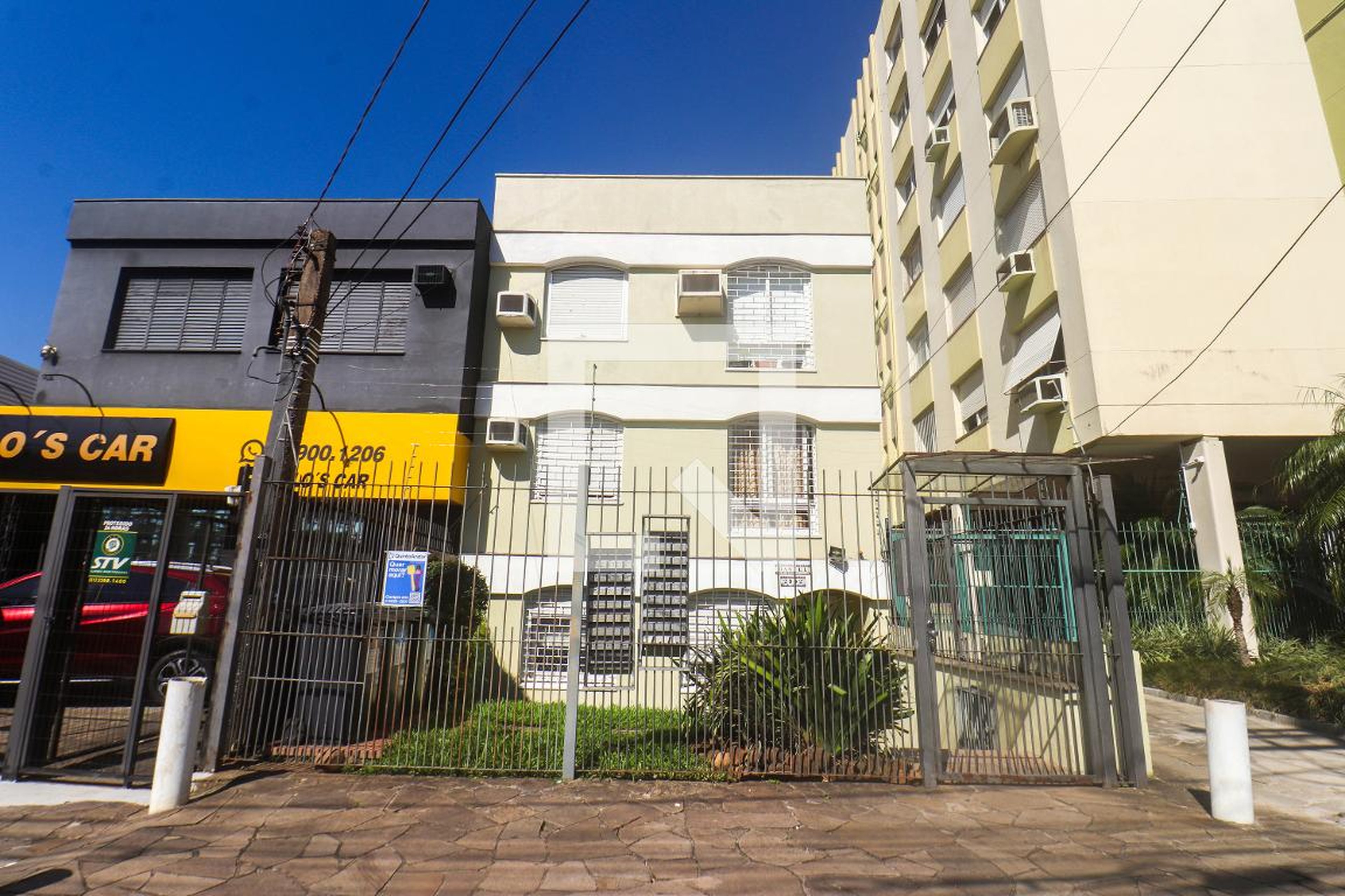 Fachada Condomínio em Avenida Coronel Lucas de Oliveira, 2902