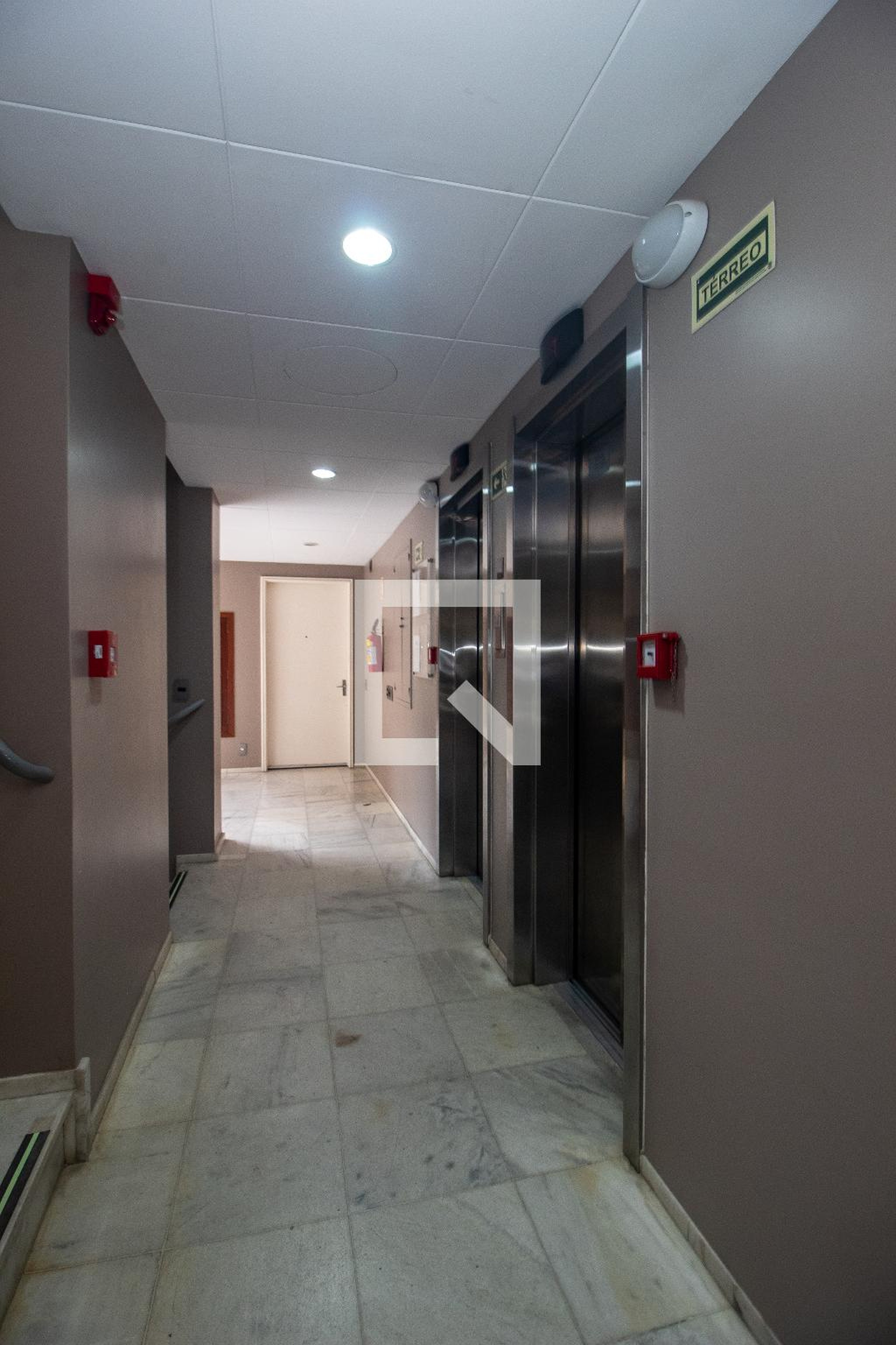 Hall de entrada - Solar Real