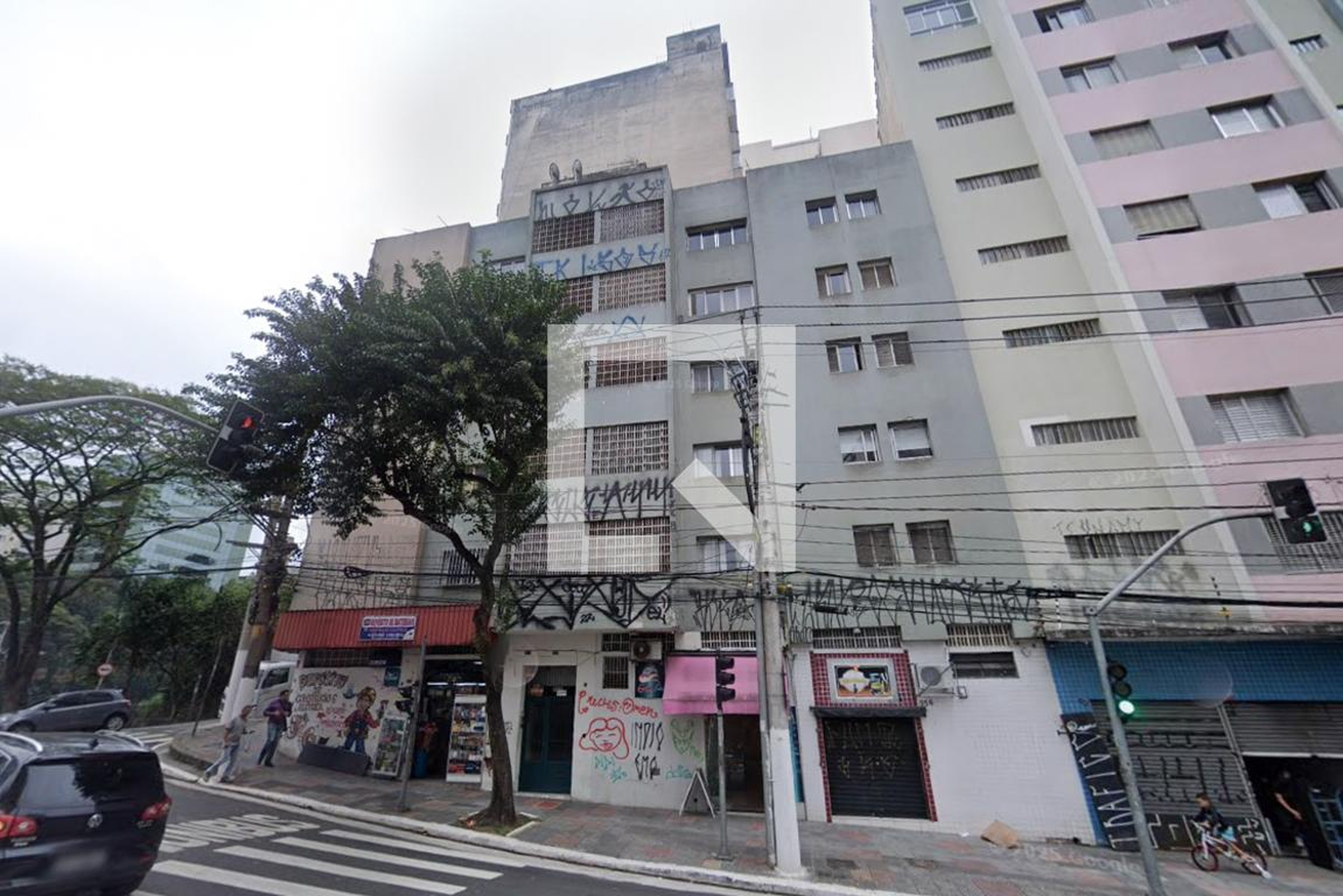 Fachada Condomínio em Rua Conselheiro Furtado, 362