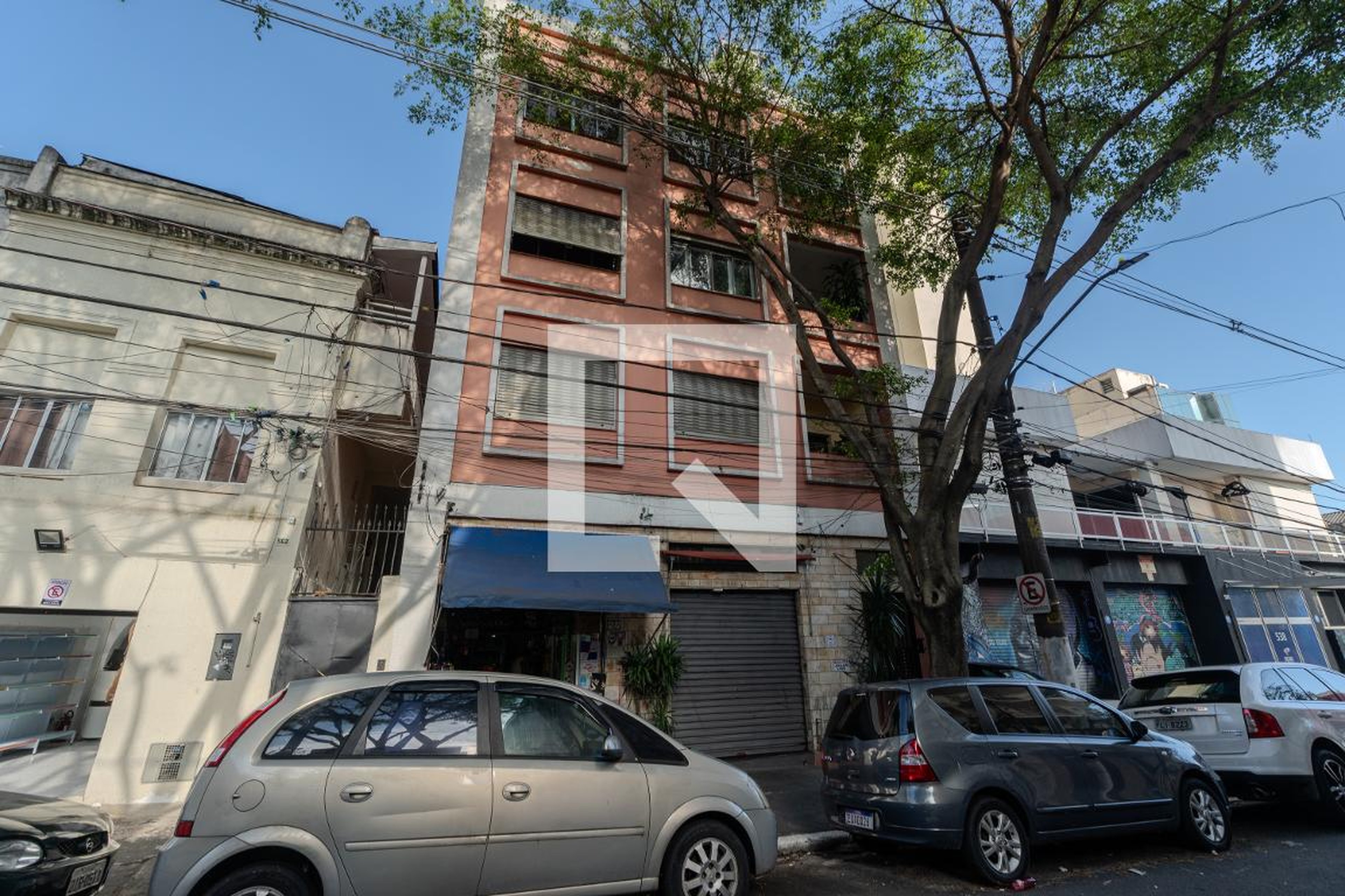 Fachada Condomínio em Rua Conselheiro Ramalho, 556