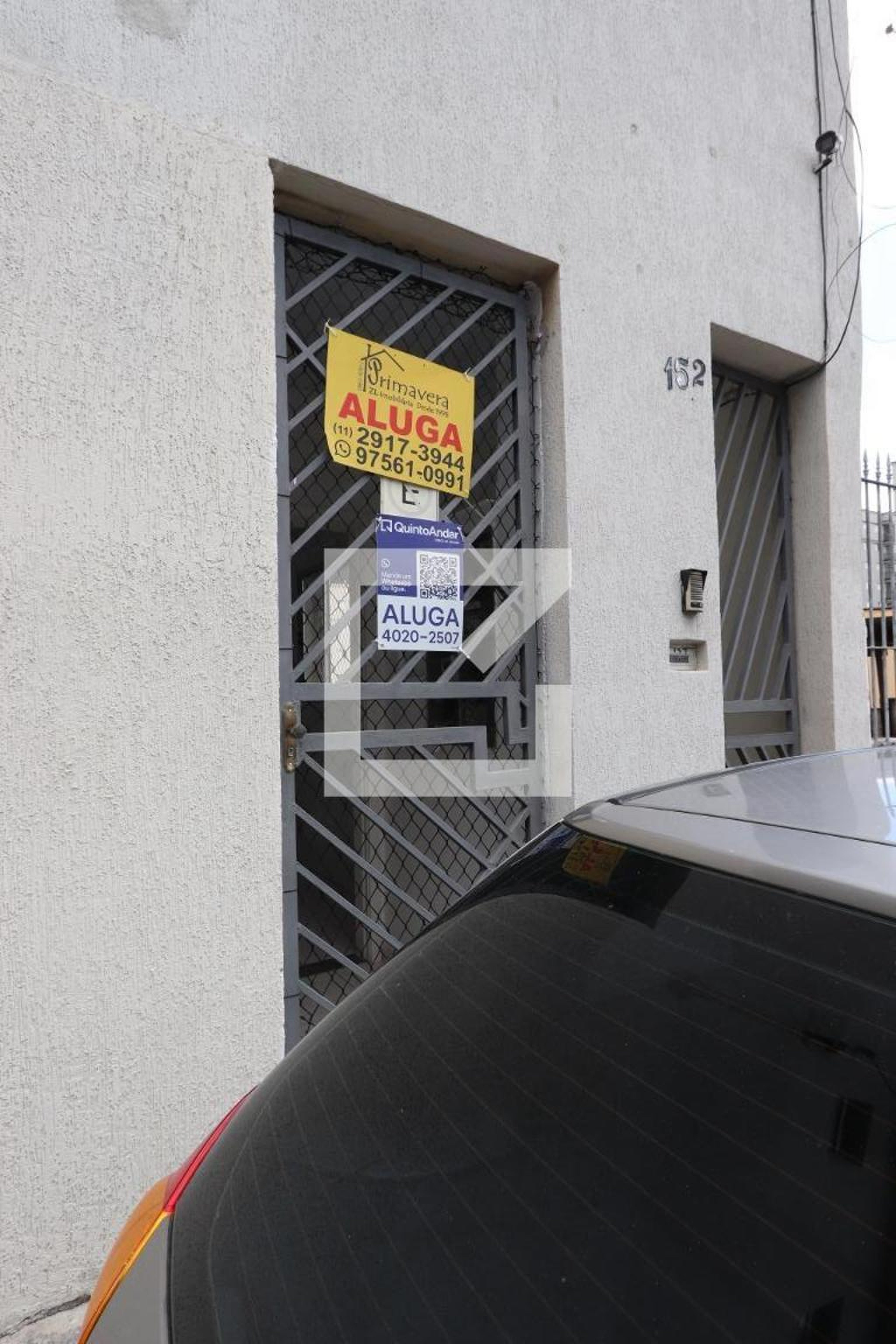 Fachada Condomínio em Rua das Cobeias, 152