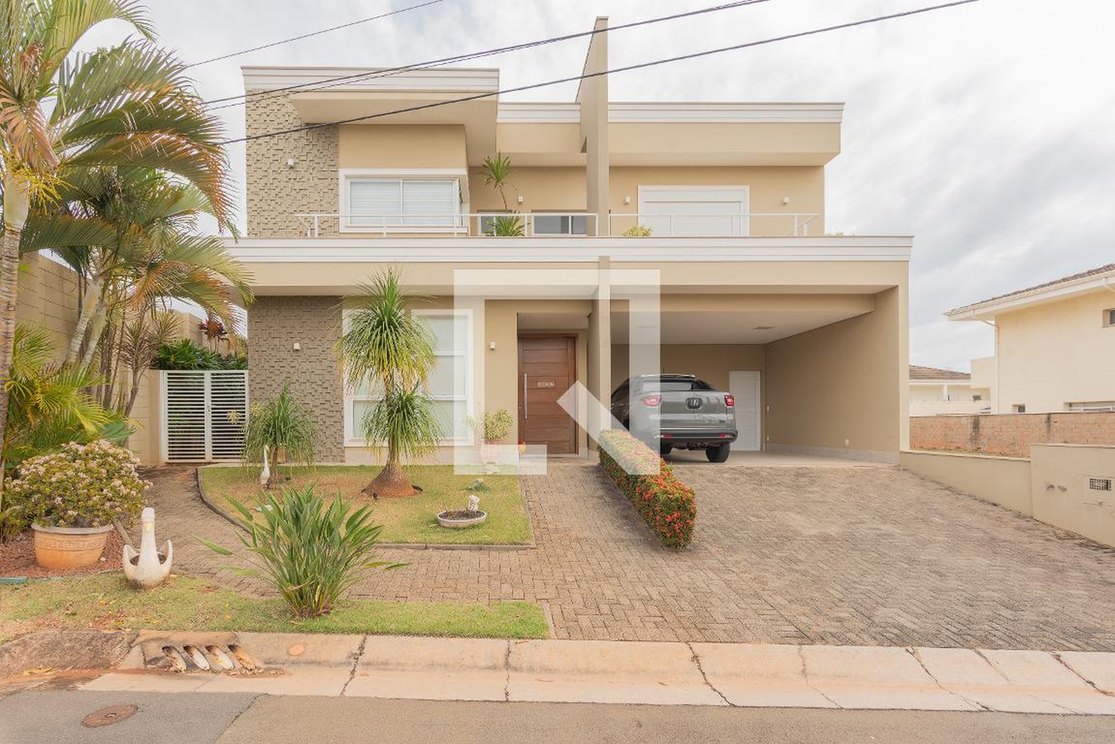 Fachada Condomínio em Rua Lazaro Marchete, 597