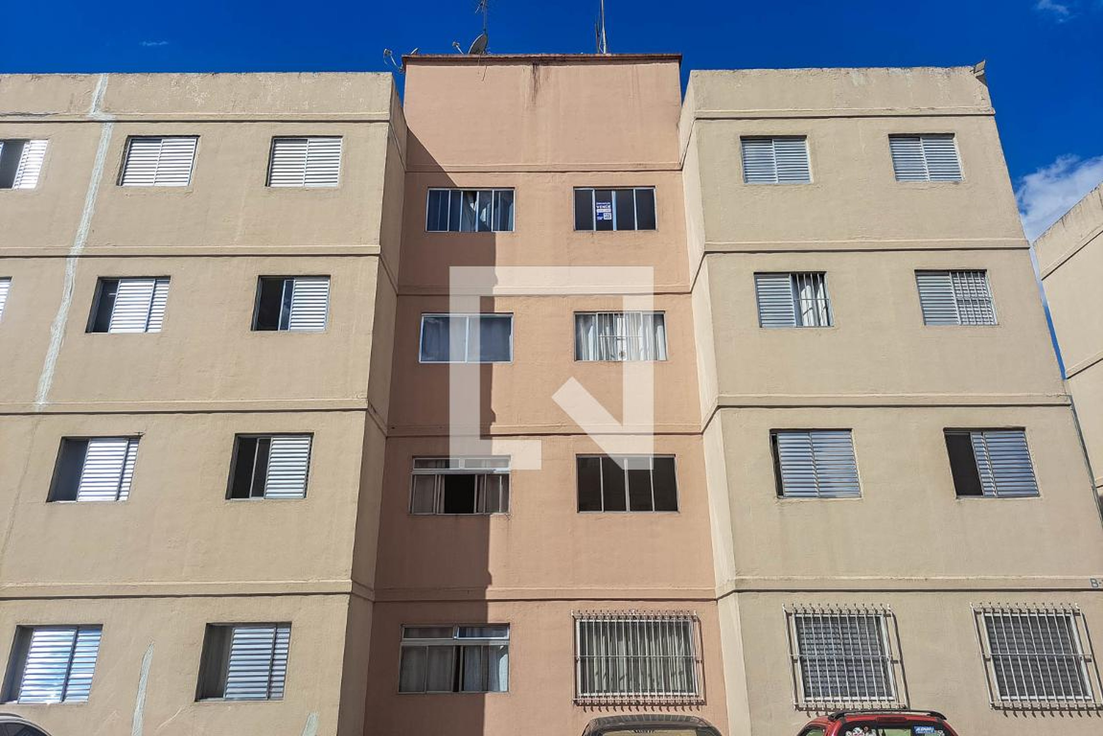 Fachada Condomínio Vale dos Pinheiros