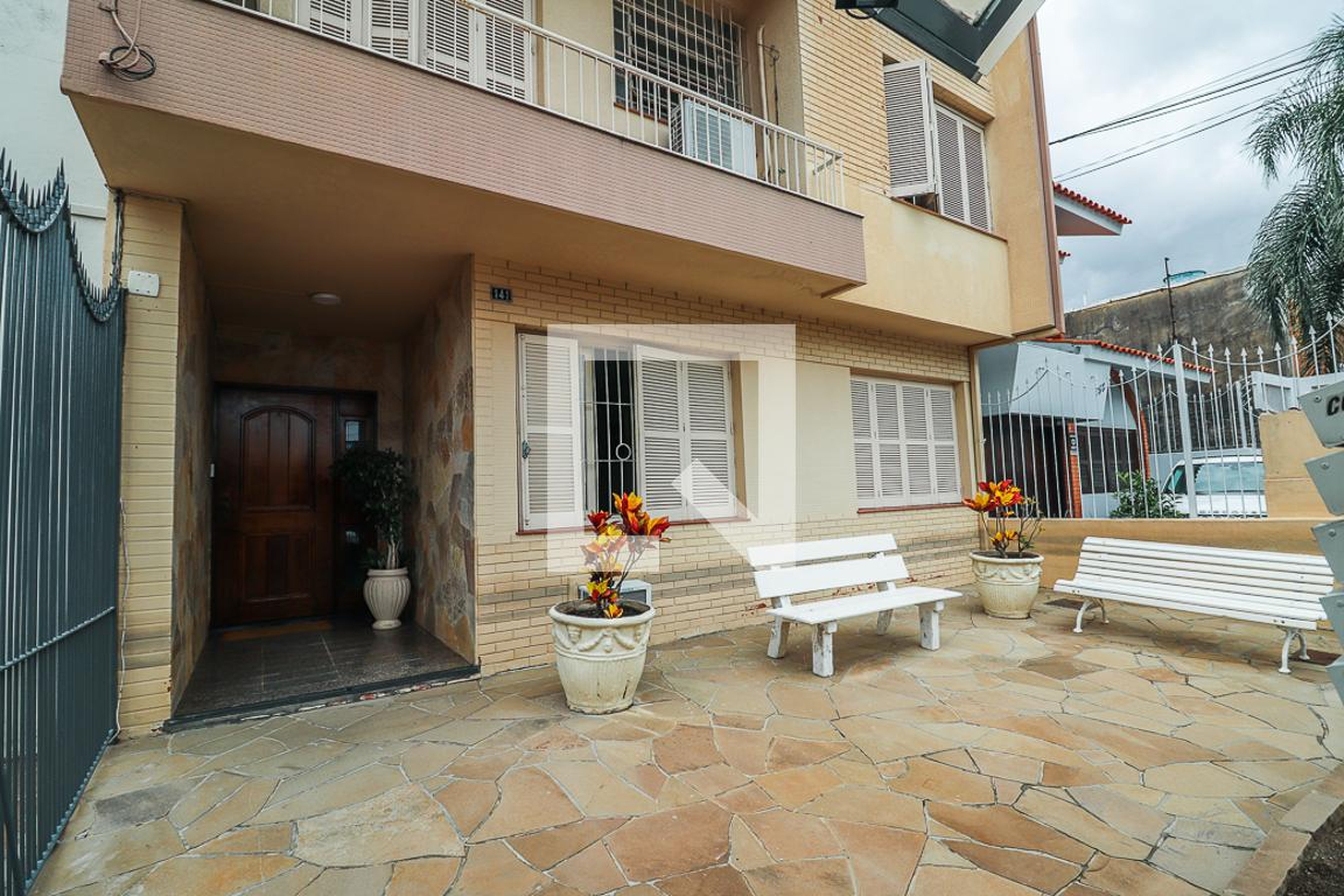 Fachada Condomínio em Rua Marquês do Alegrete, 141