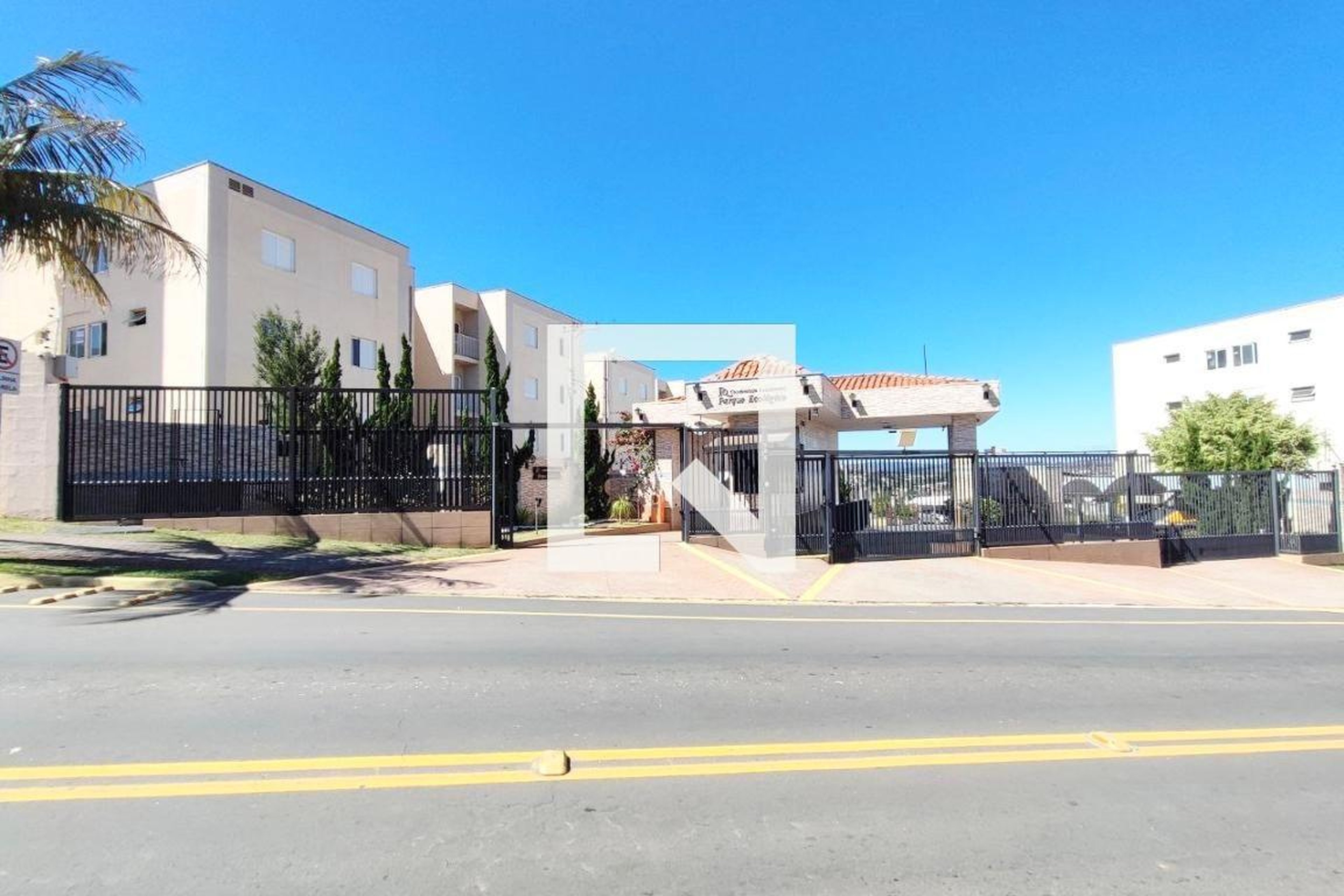 Fachada do Condomínio Residencial Parque Ecológico