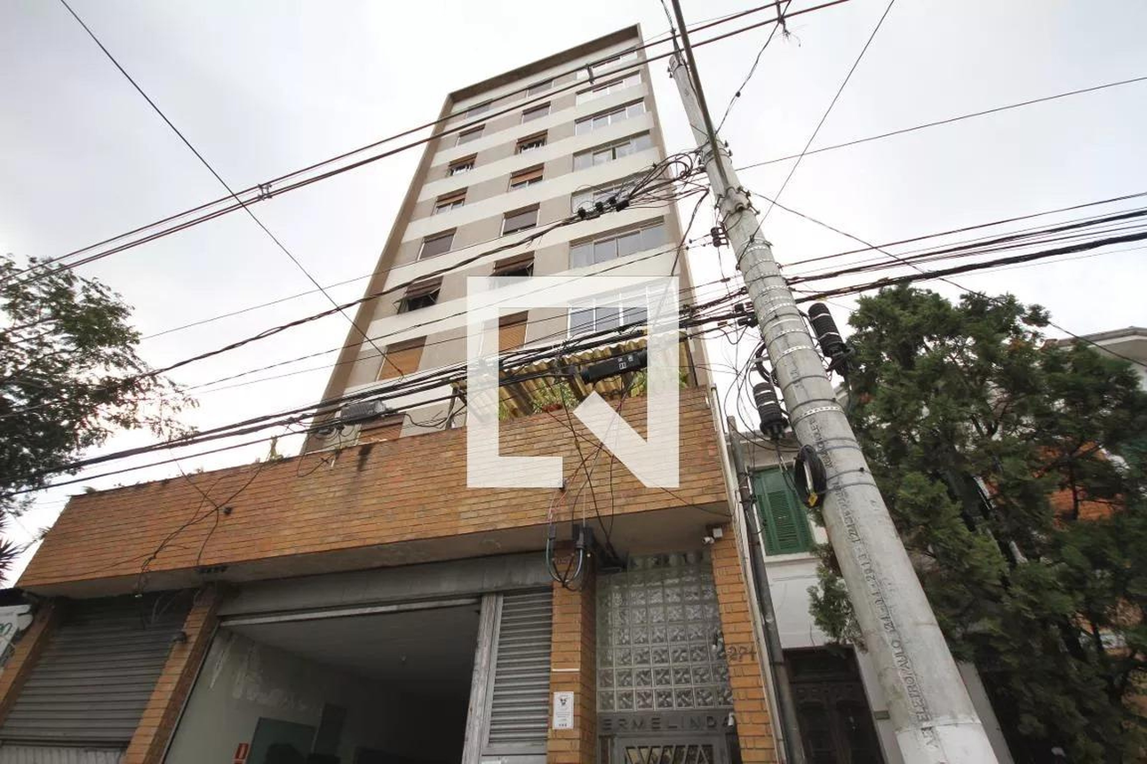 Fachada do Prédio Condomínio Ermelinda