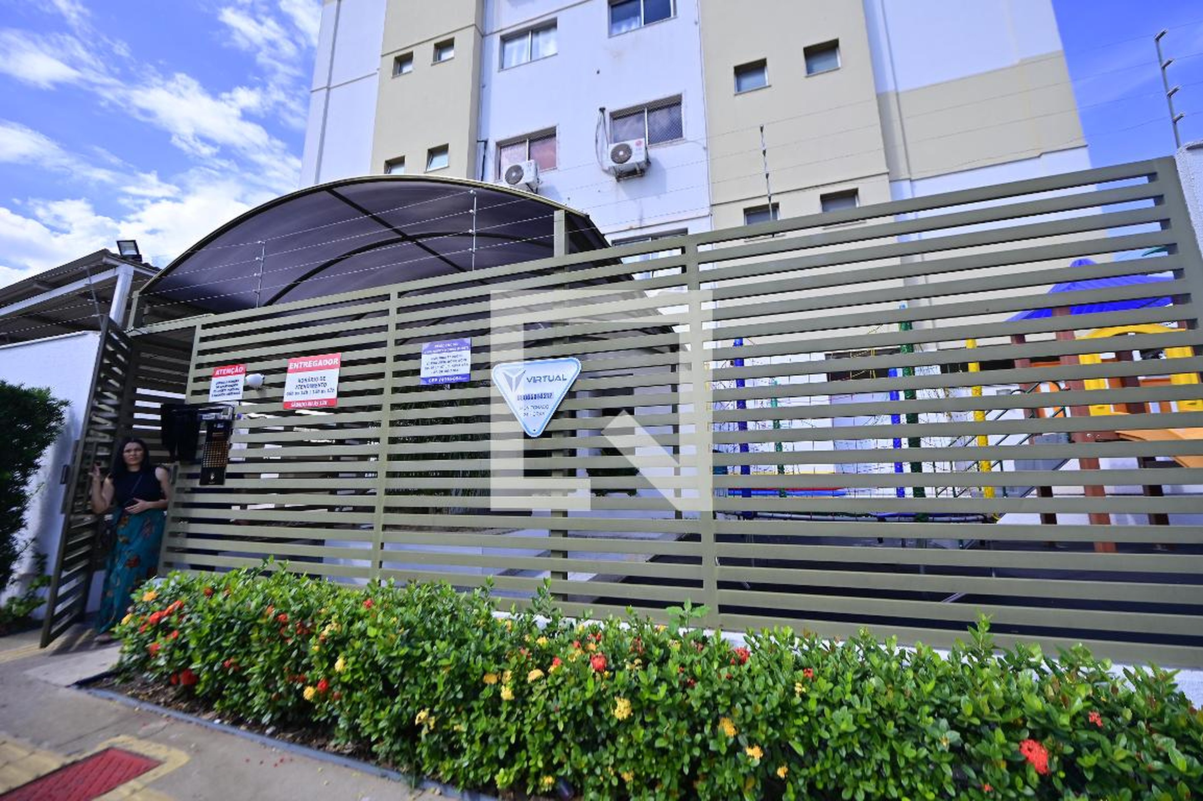 Fachada Condomínio em Rua José Bonifácio, 9