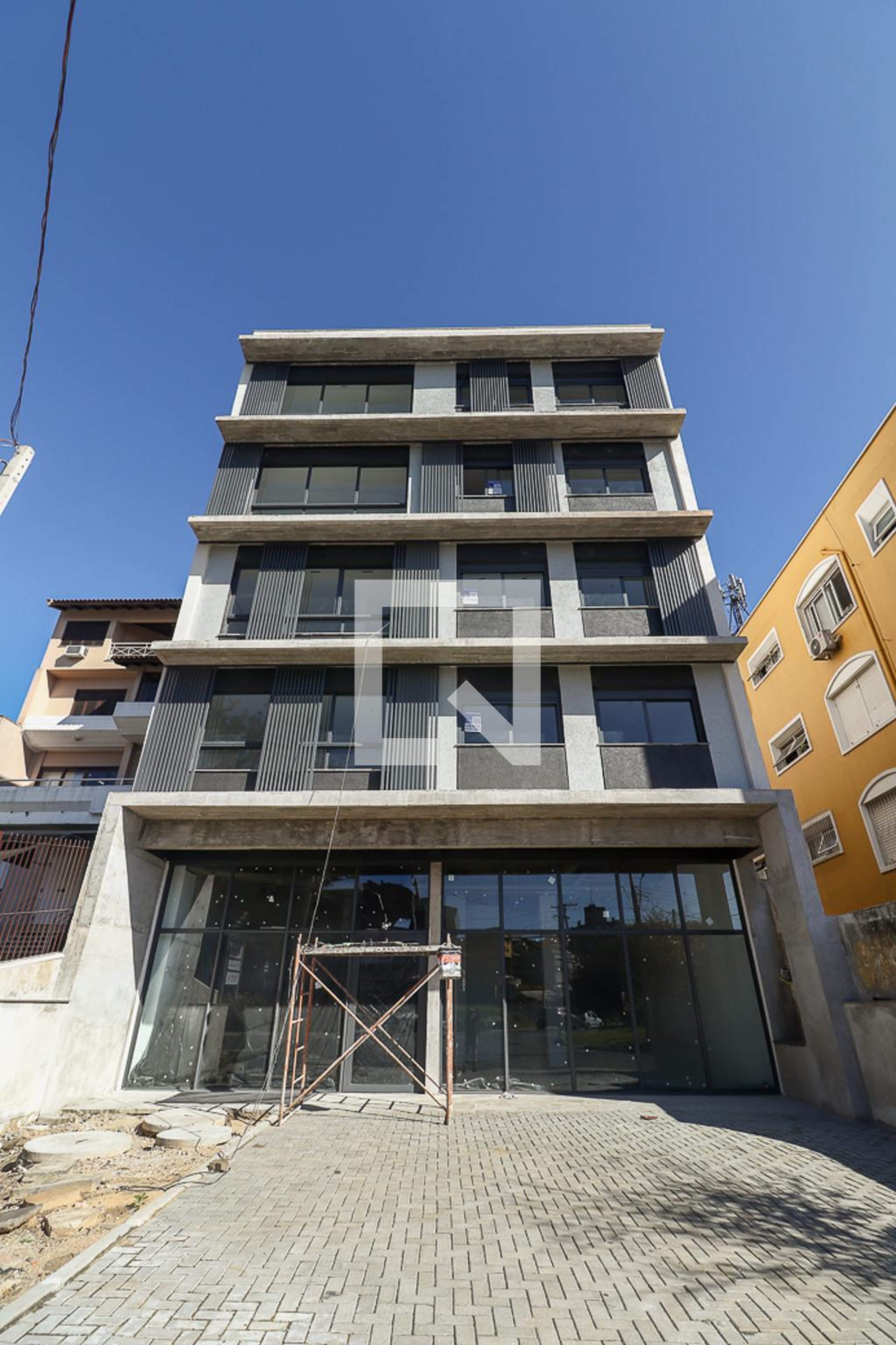 Fachada Condomínio em Rua Luiz Voelcker, 845