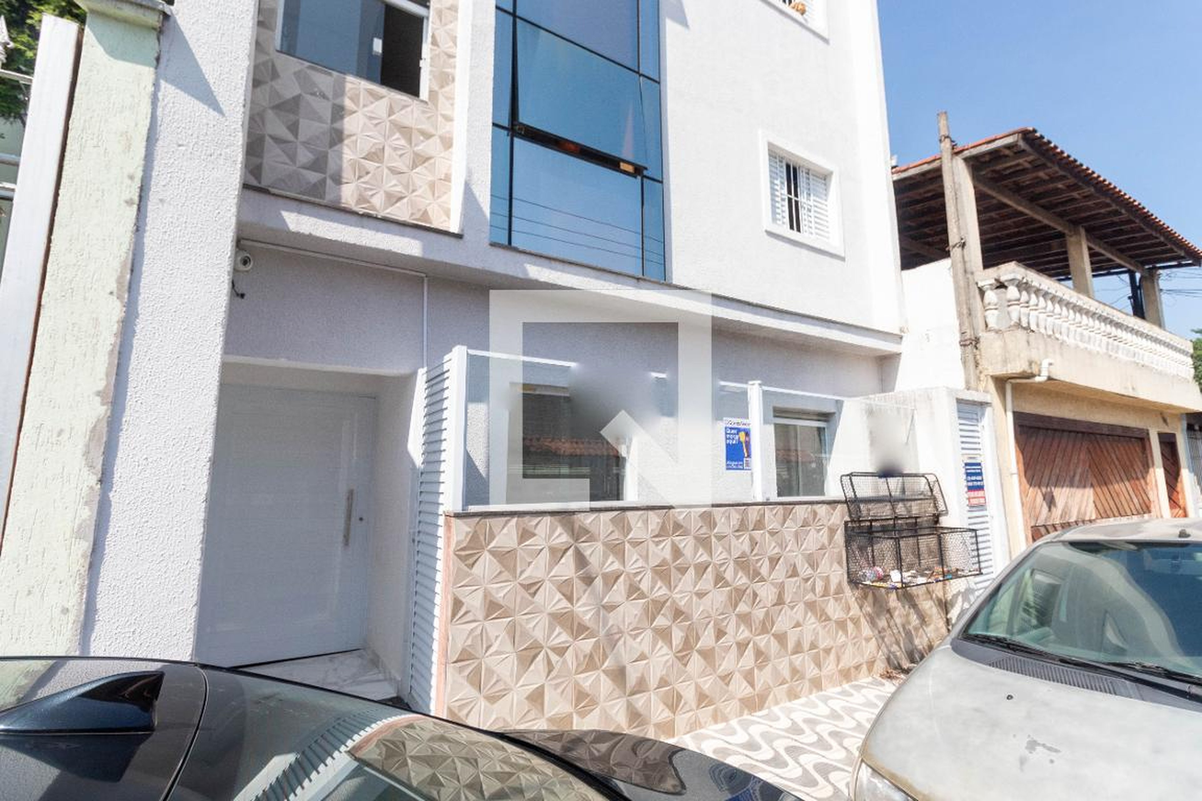 Fachada do Prédio Condomínio em Rua Santa Teresa do Bonito, 110