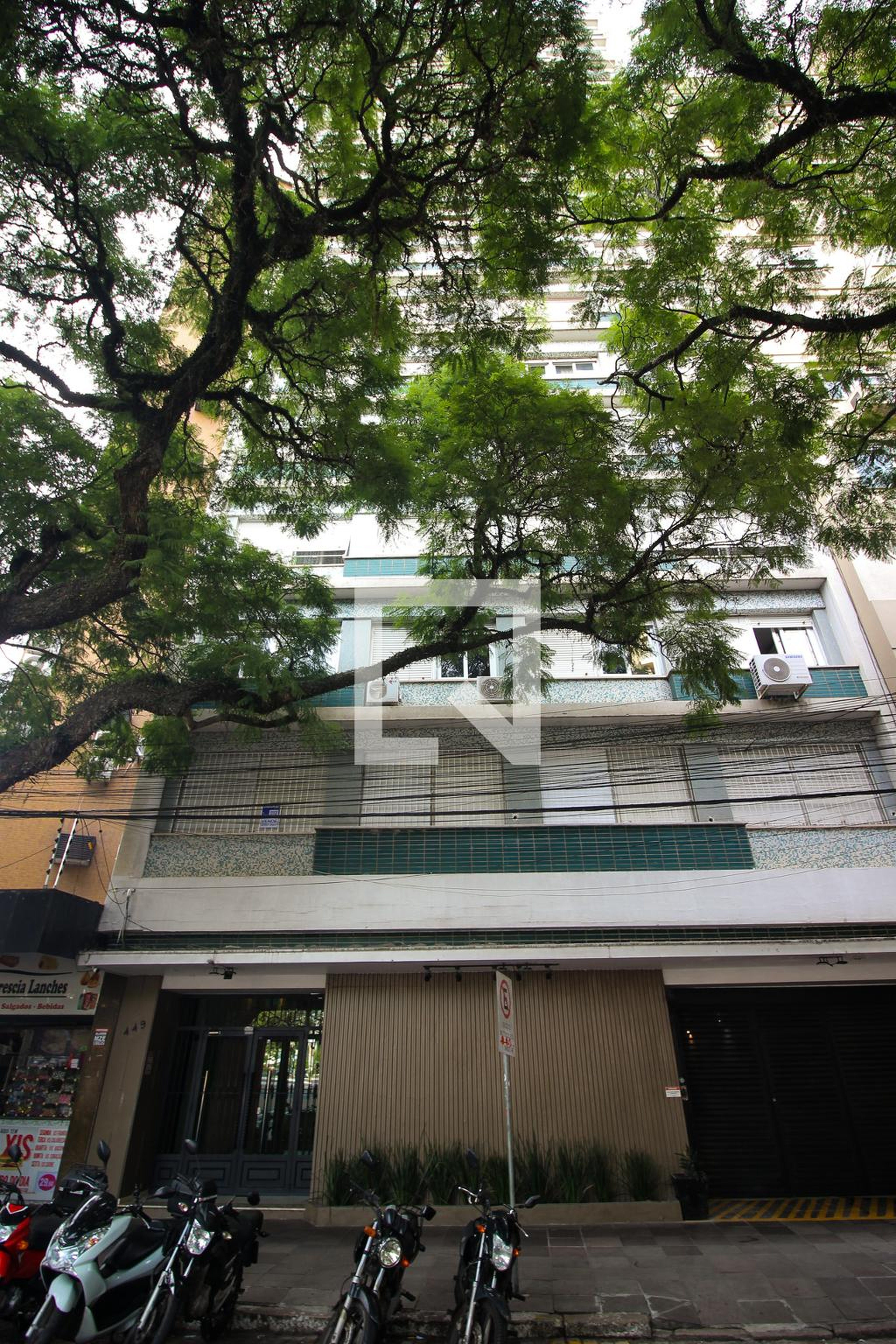 Fachada do Prédio Condomínio Geniuno