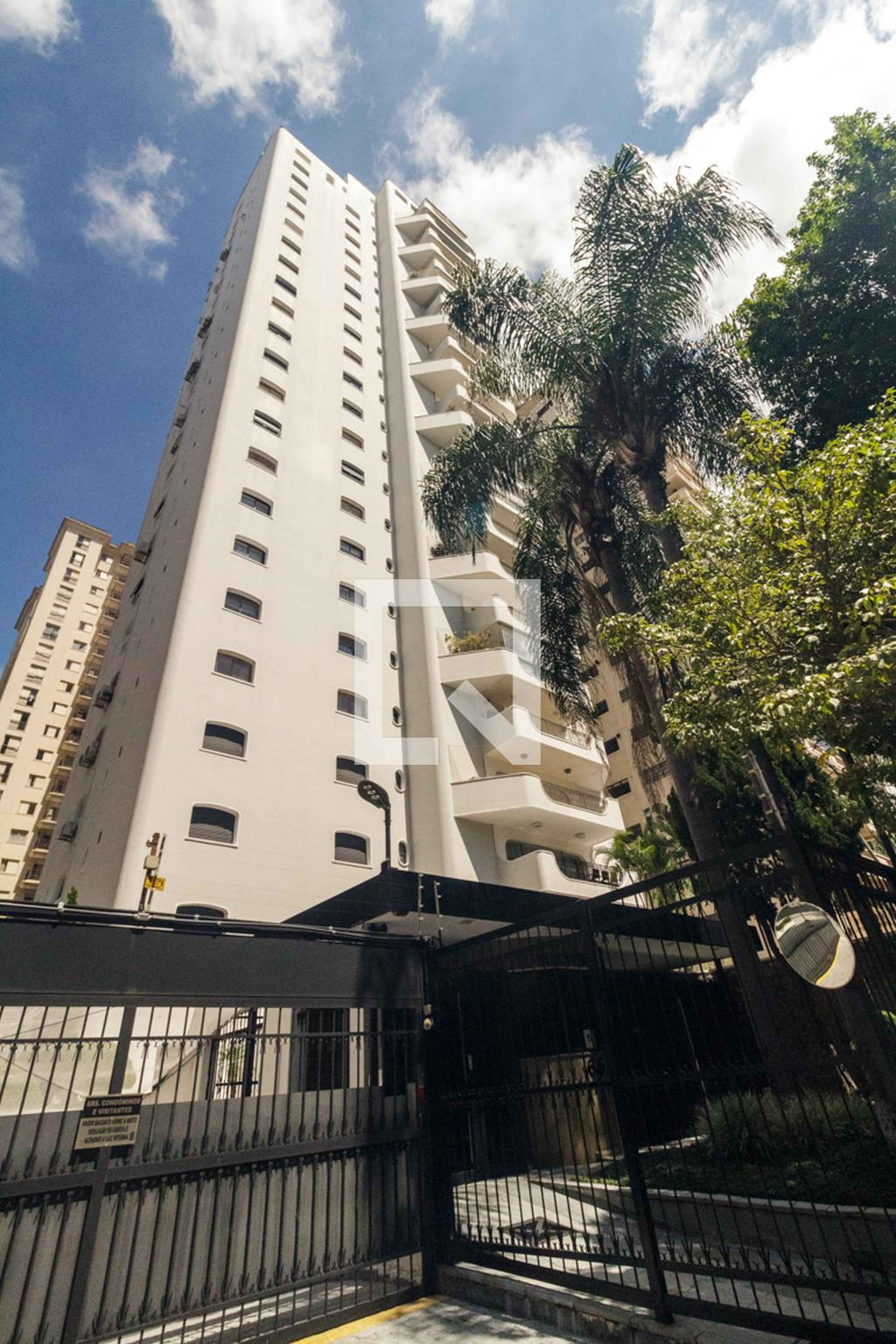 Fachada Condomínio Mediterranee