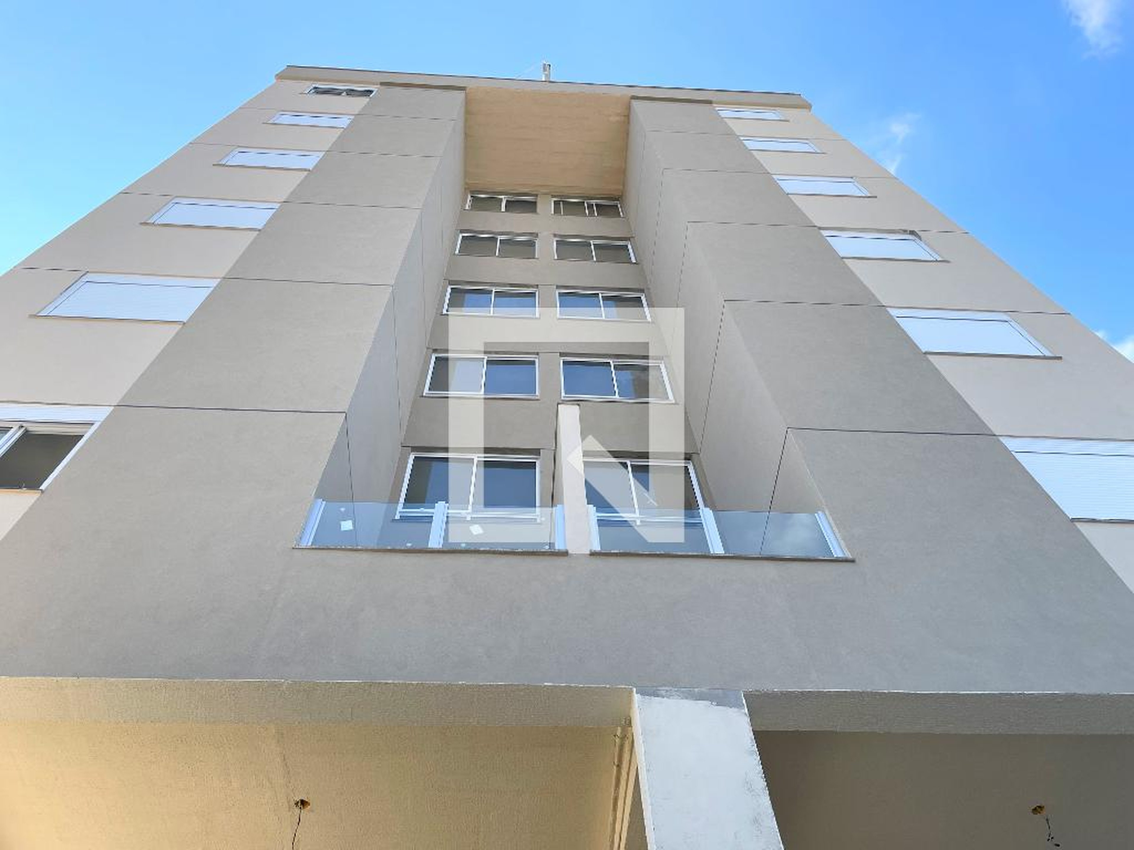 Fachada Condomínio em Rua Corcovado, 141