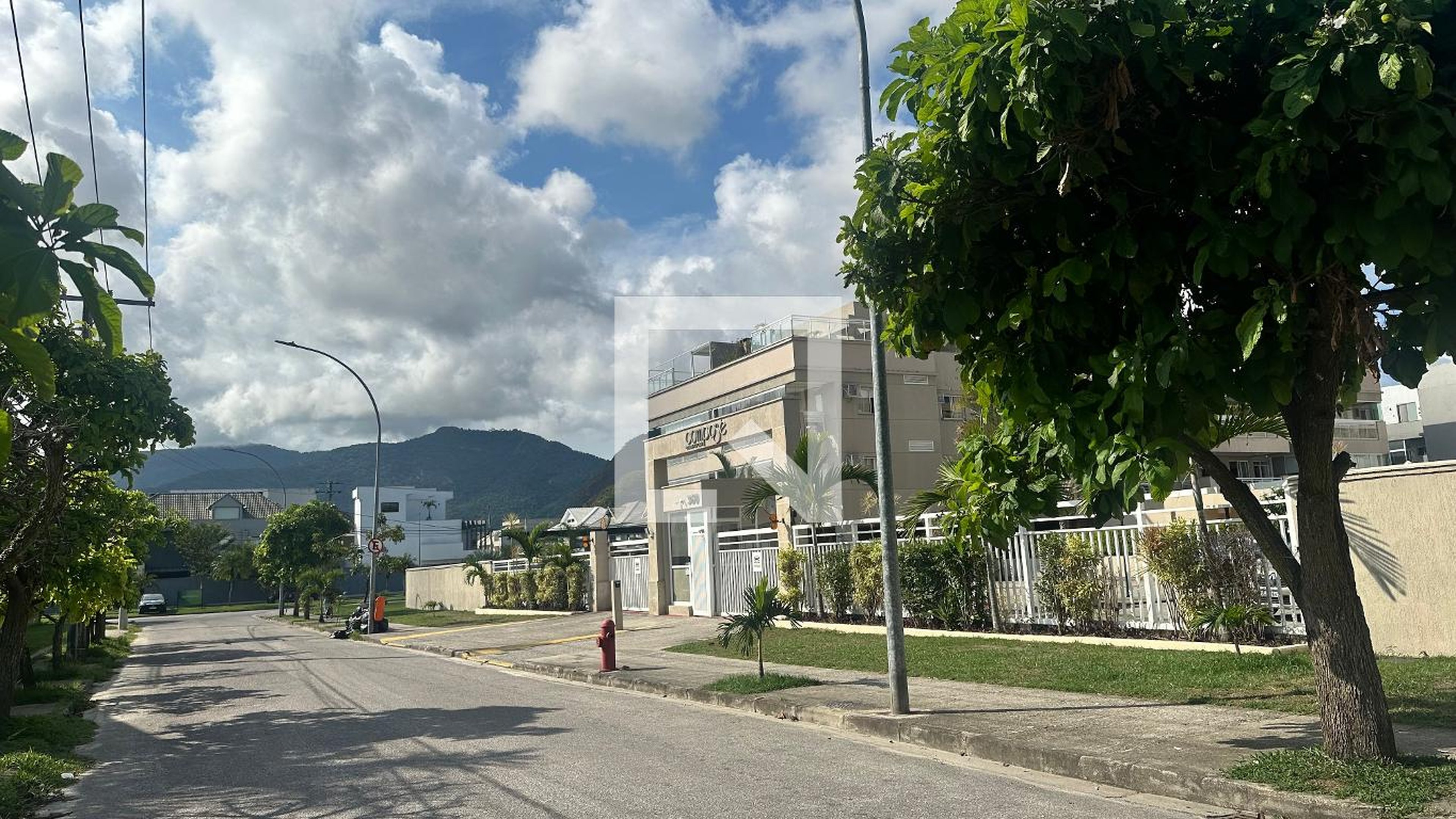 Fachada Condomínio Composè Residence Clube