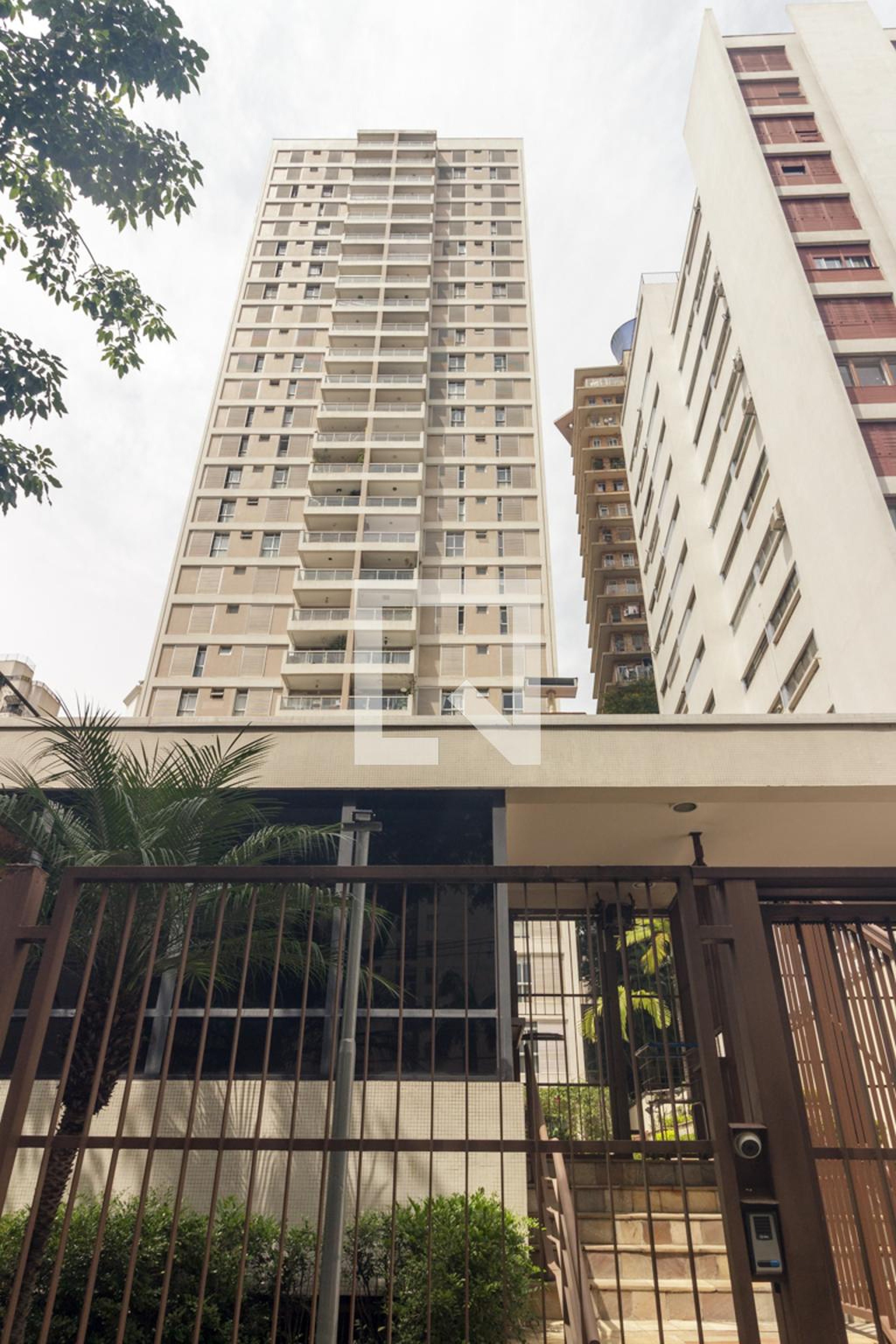 Fachada Condomínio Embauba