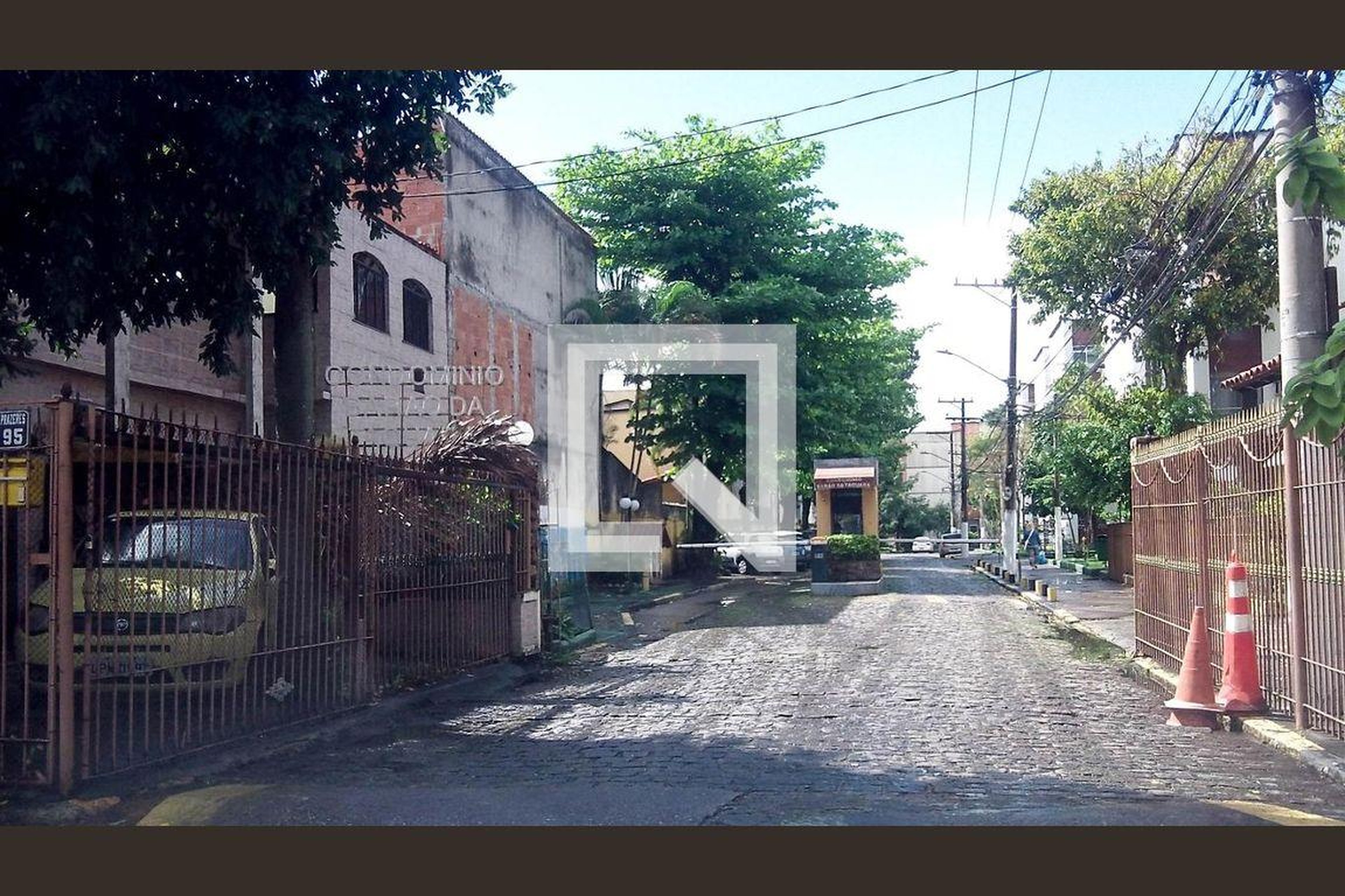 Portaria Condomínio em Rua João Cândido, 144