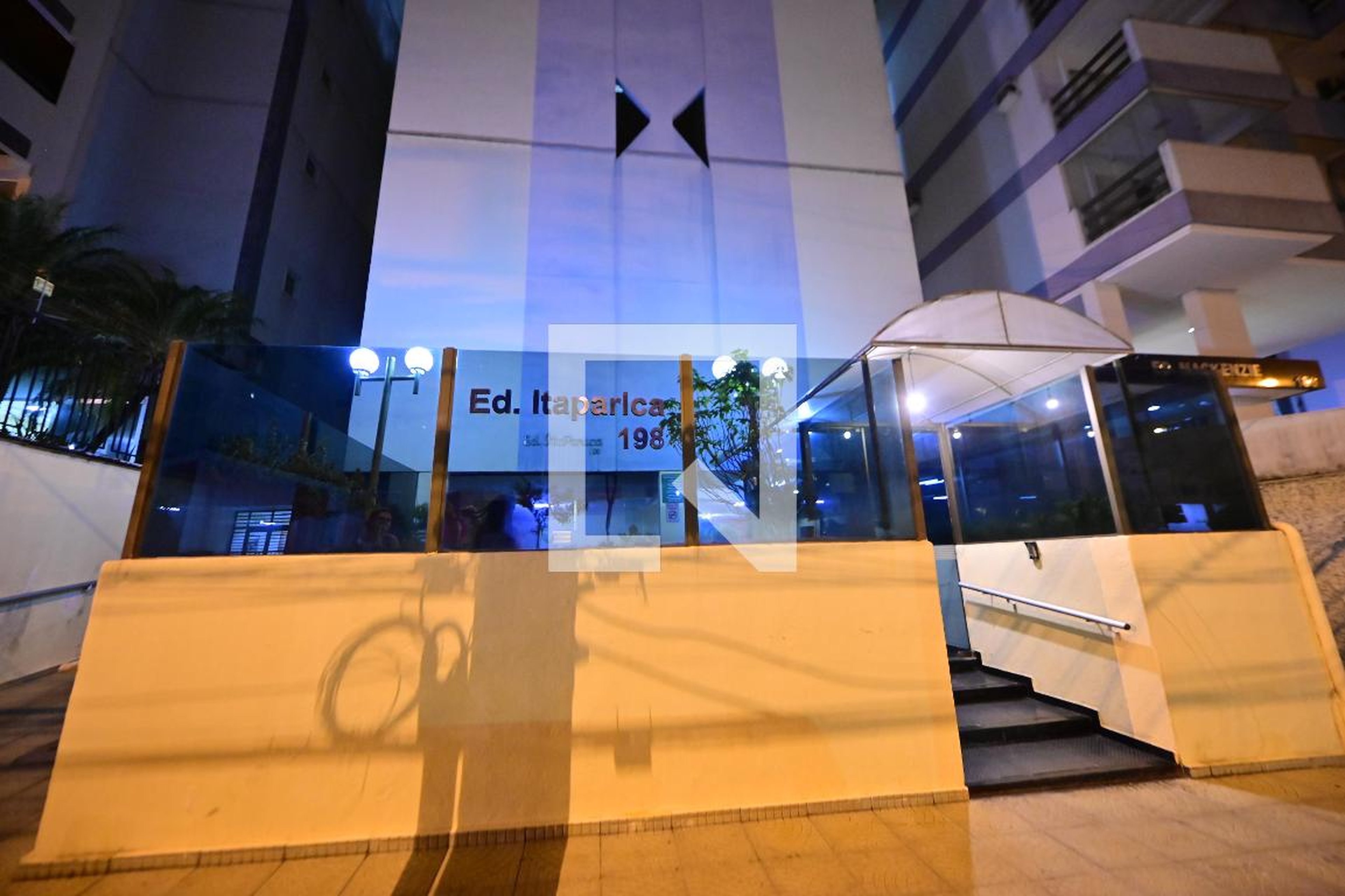 Fachada Condomínio em Rua 9-A, 198