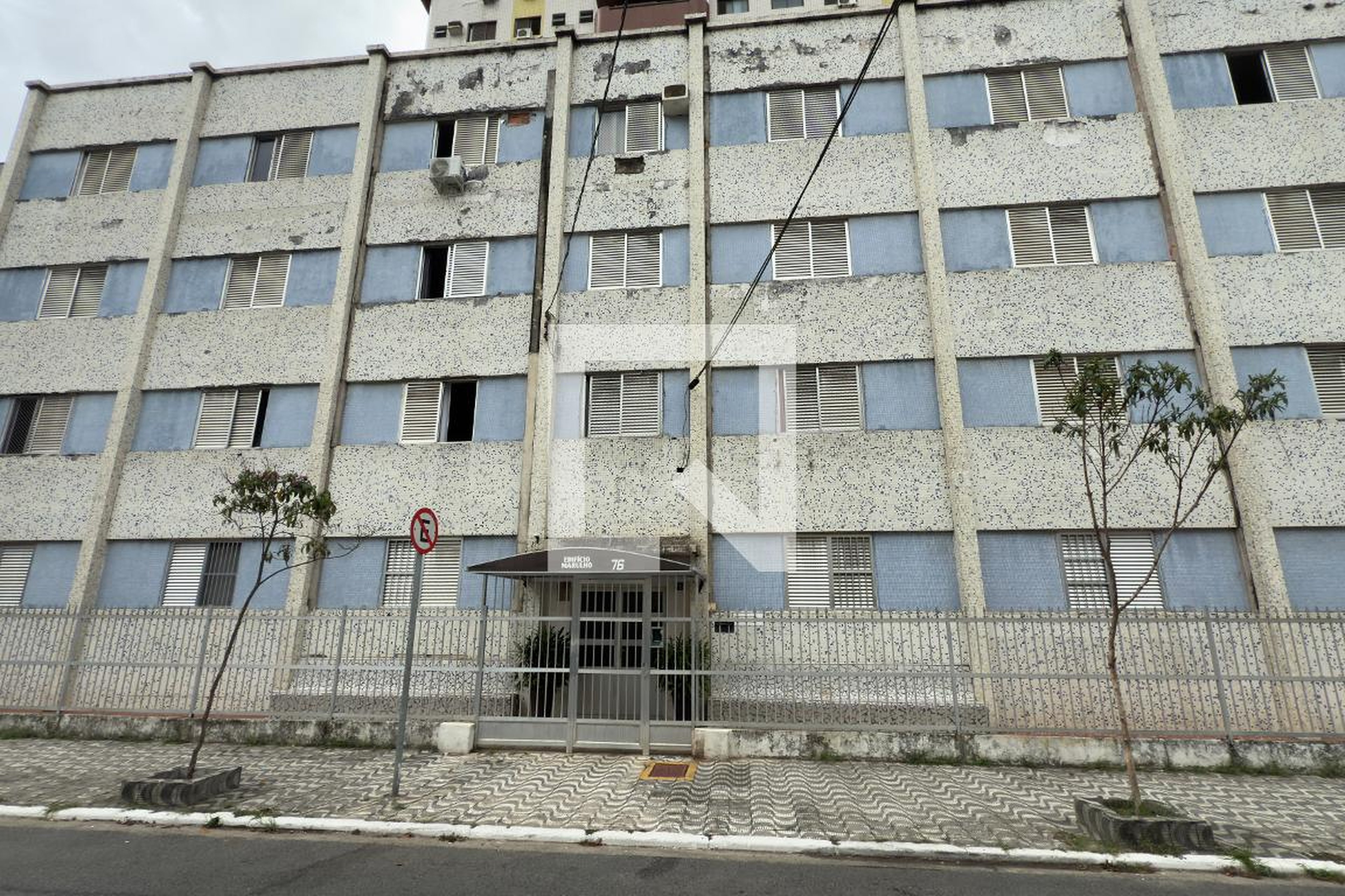 Fachada do Prédio Condomínio em Rua Suriname, 36