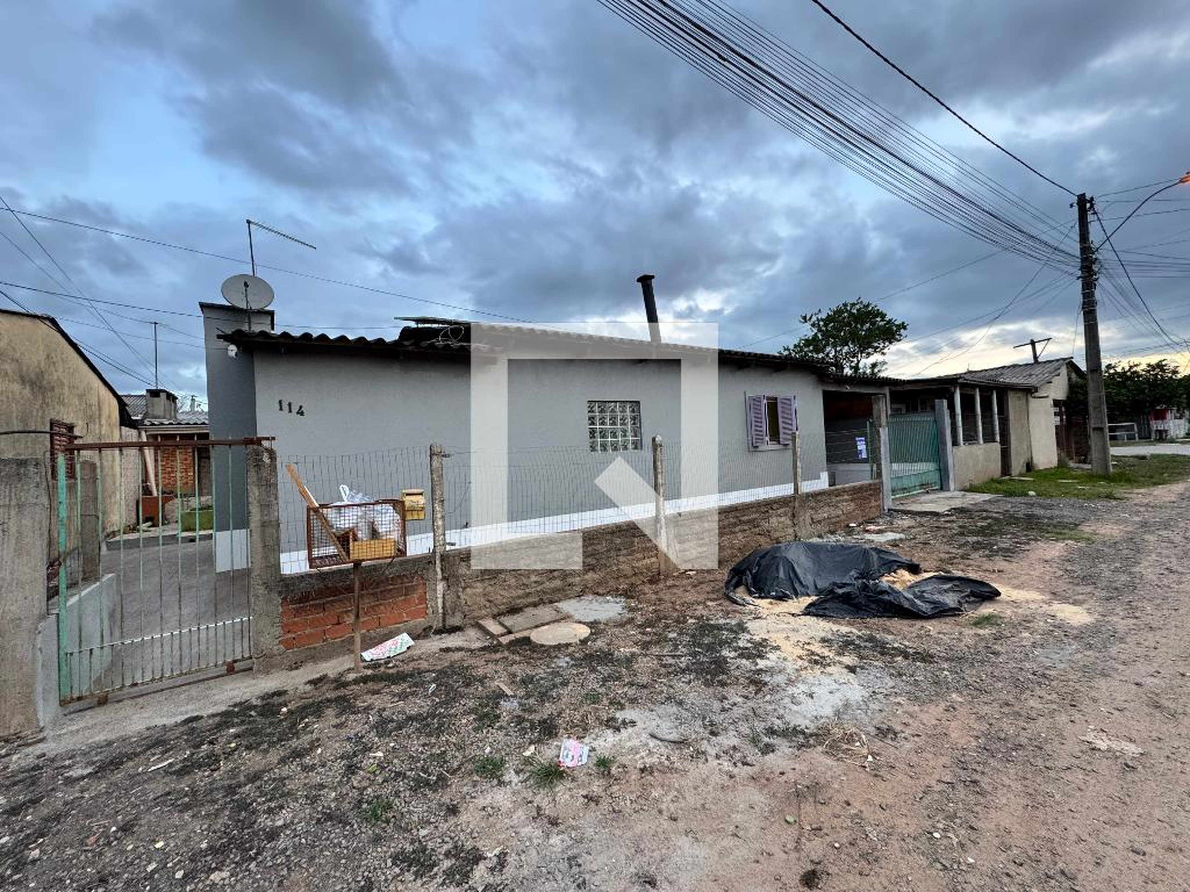 Fachada Condomínio em Rua Francisco de Brito Peixoto, 114