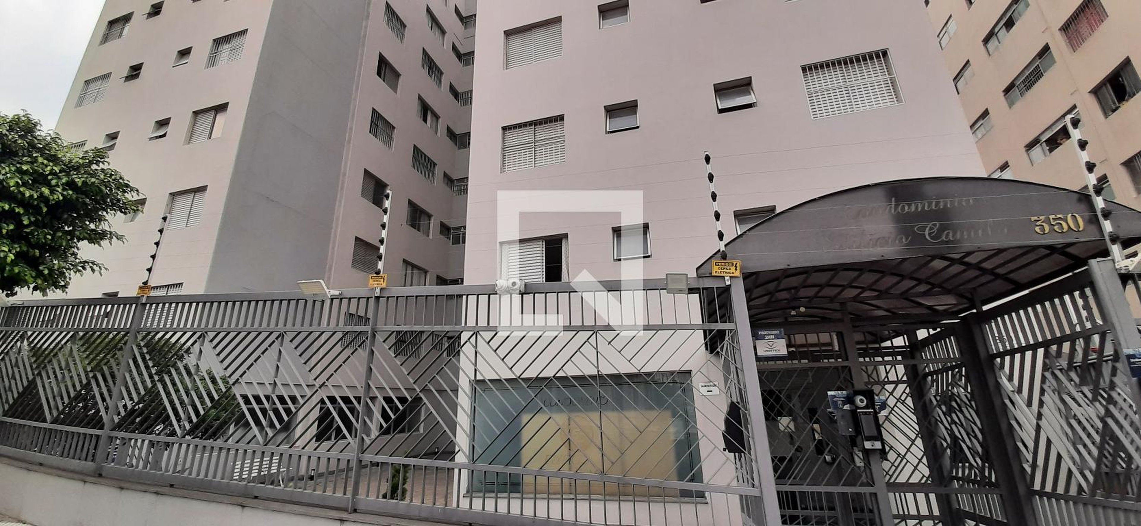 Fachada do Condomínio Edifício Camila