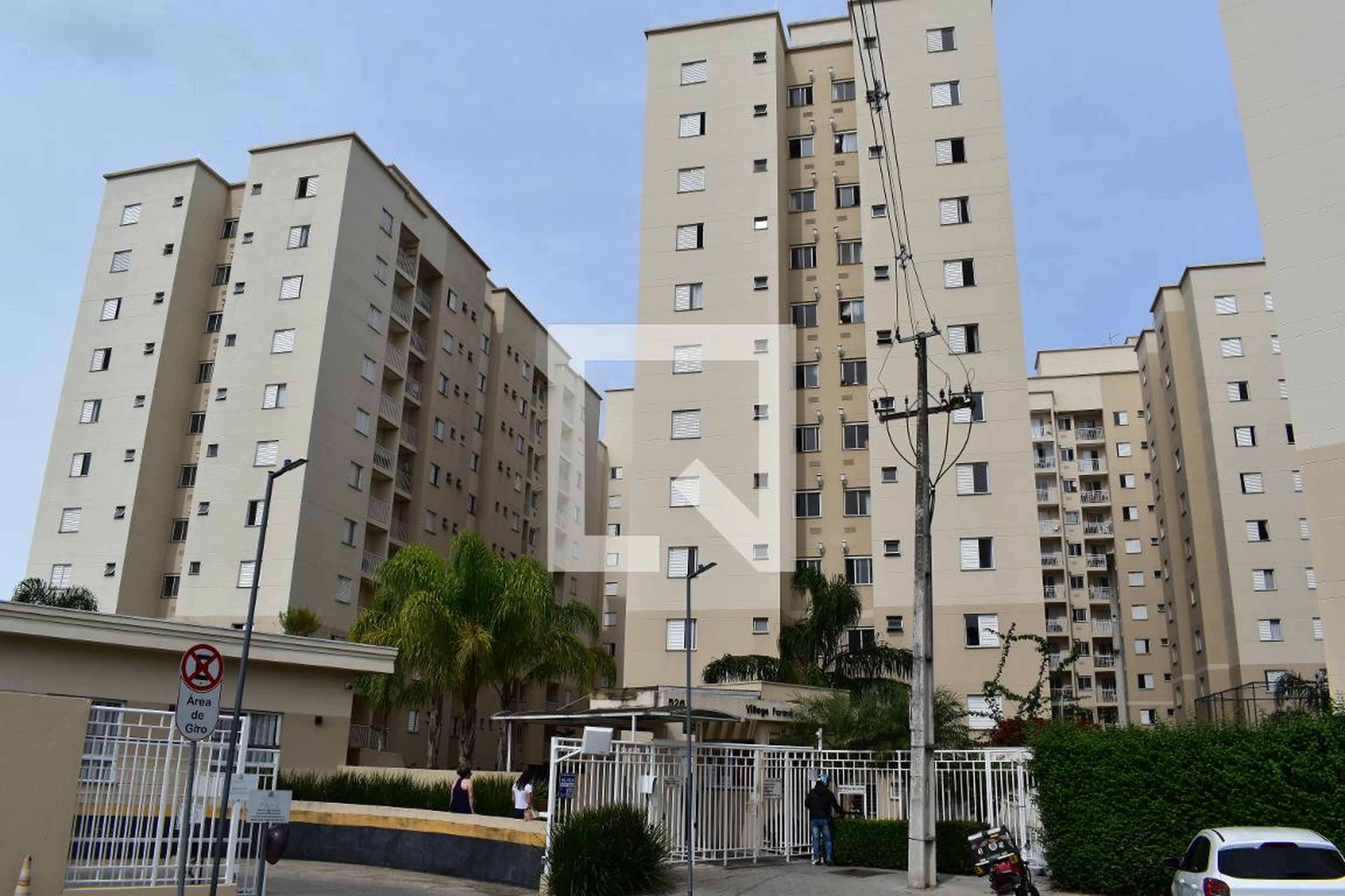 Fachada do Condomínio Condomínio em Rua Hilário Moro, 696