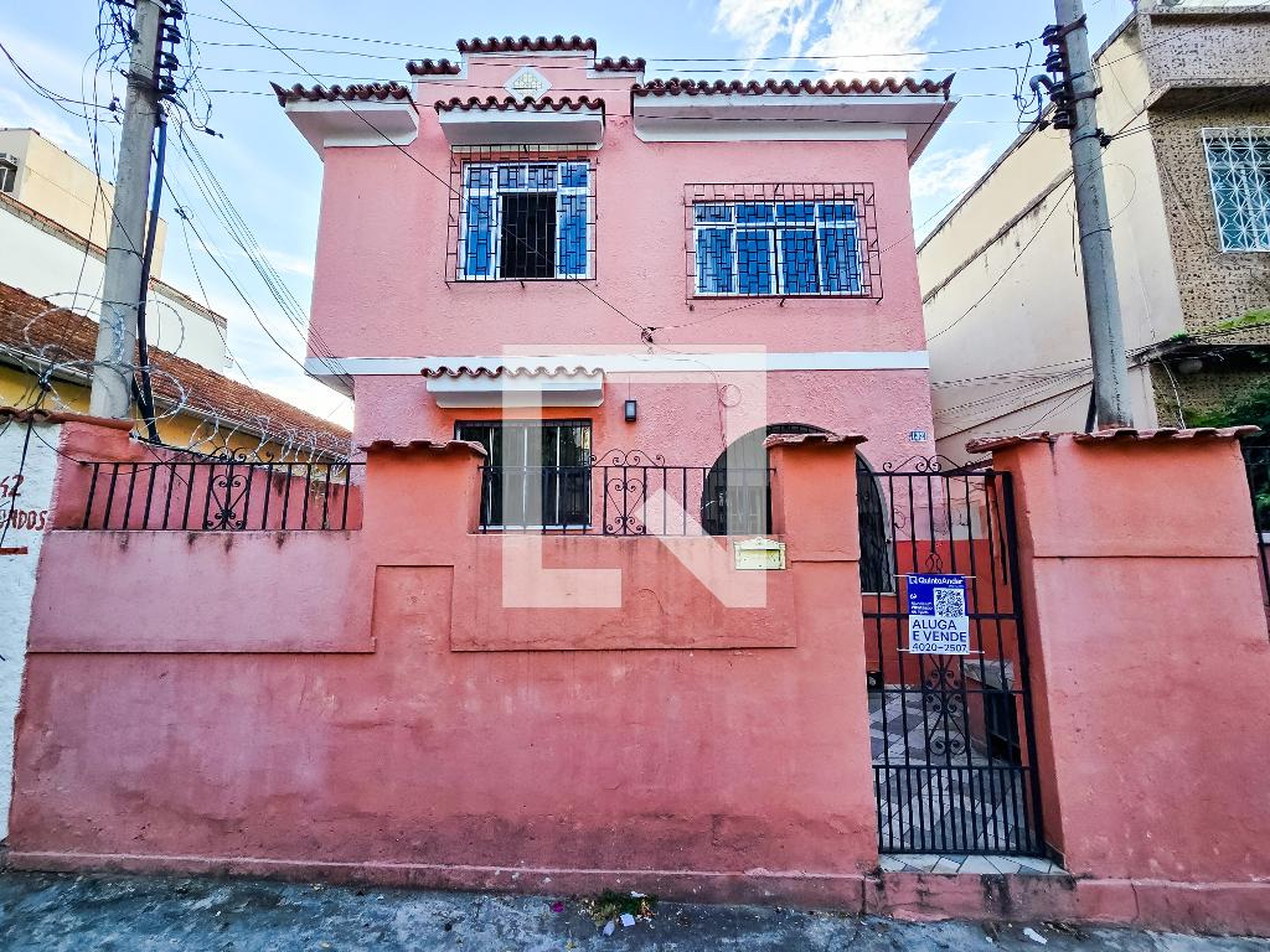 Fachada Condomínio em Rua Engenheiro Julião Castelo, 142