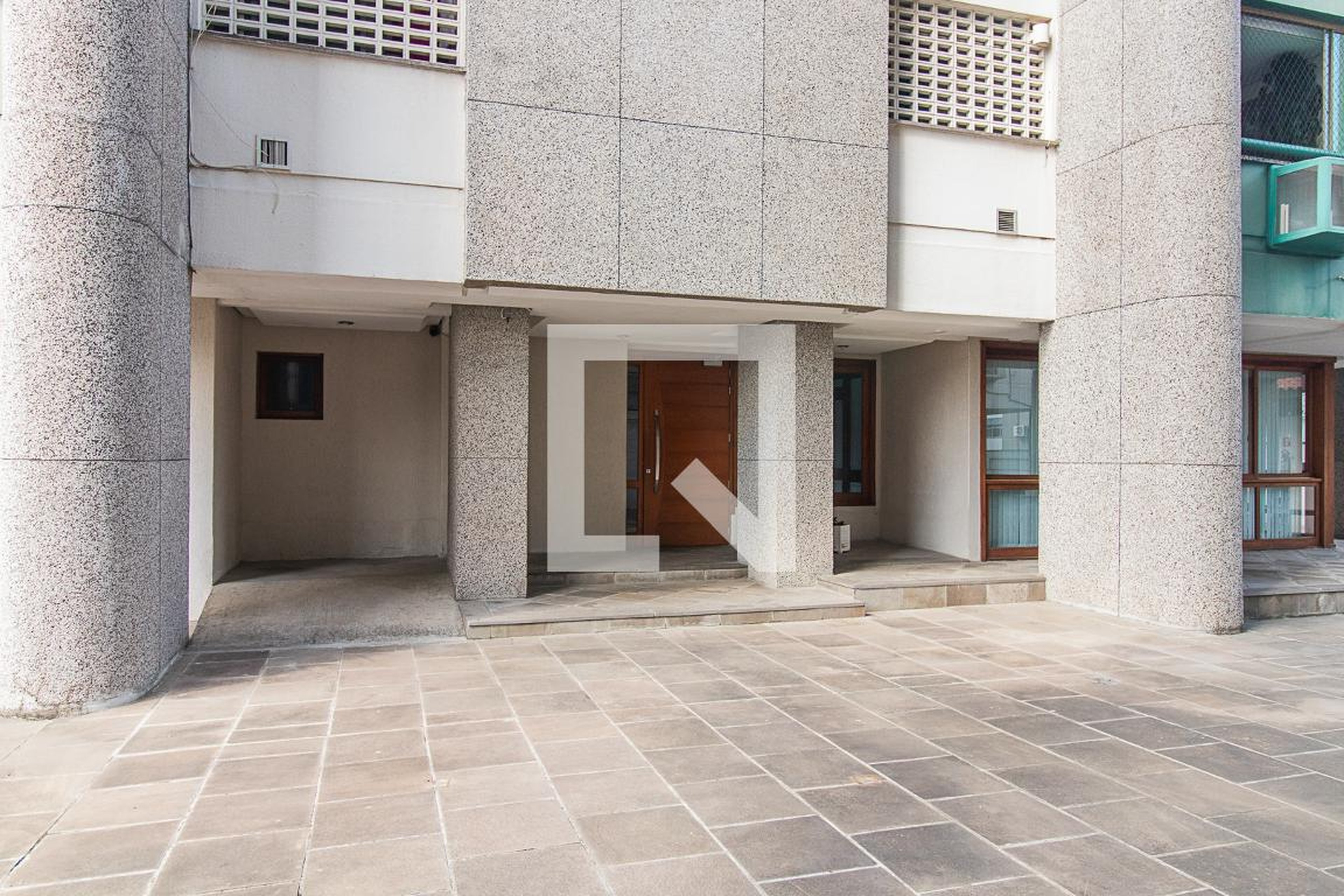 Entrada - Plaza Mondrian