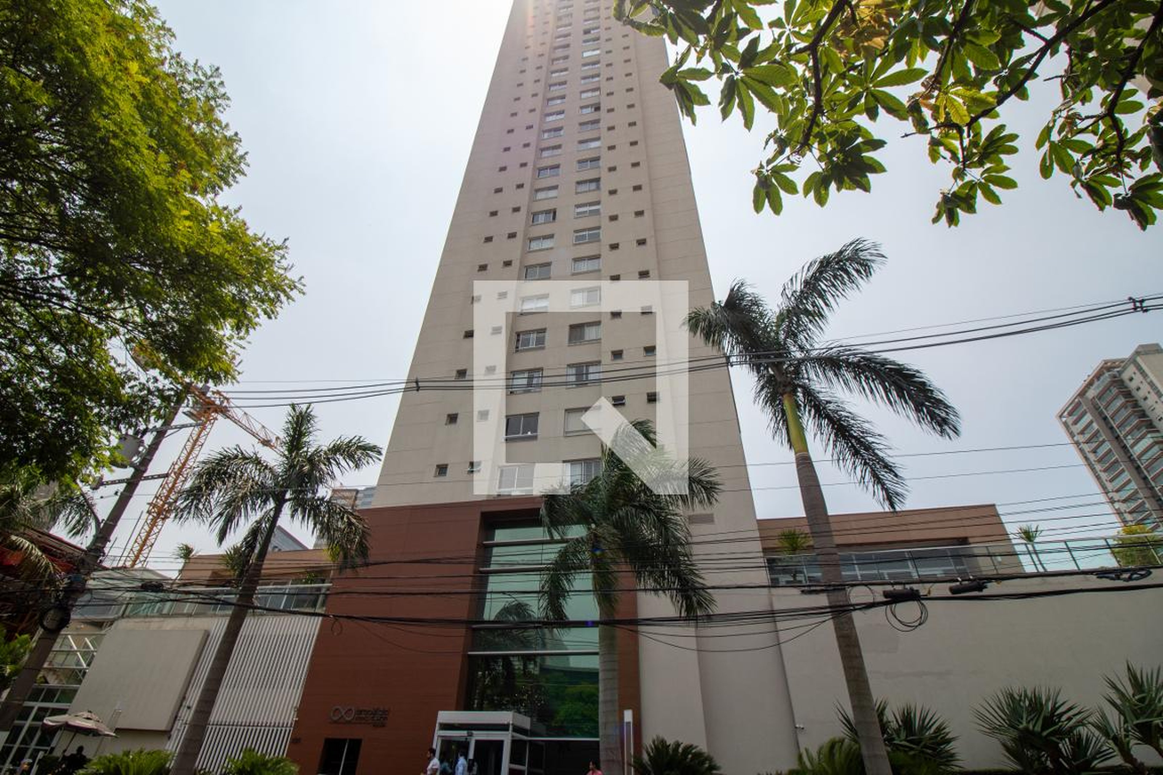 Fachada do Prédio Condomínio em Rua Professor José Leite e Oiticica, 410