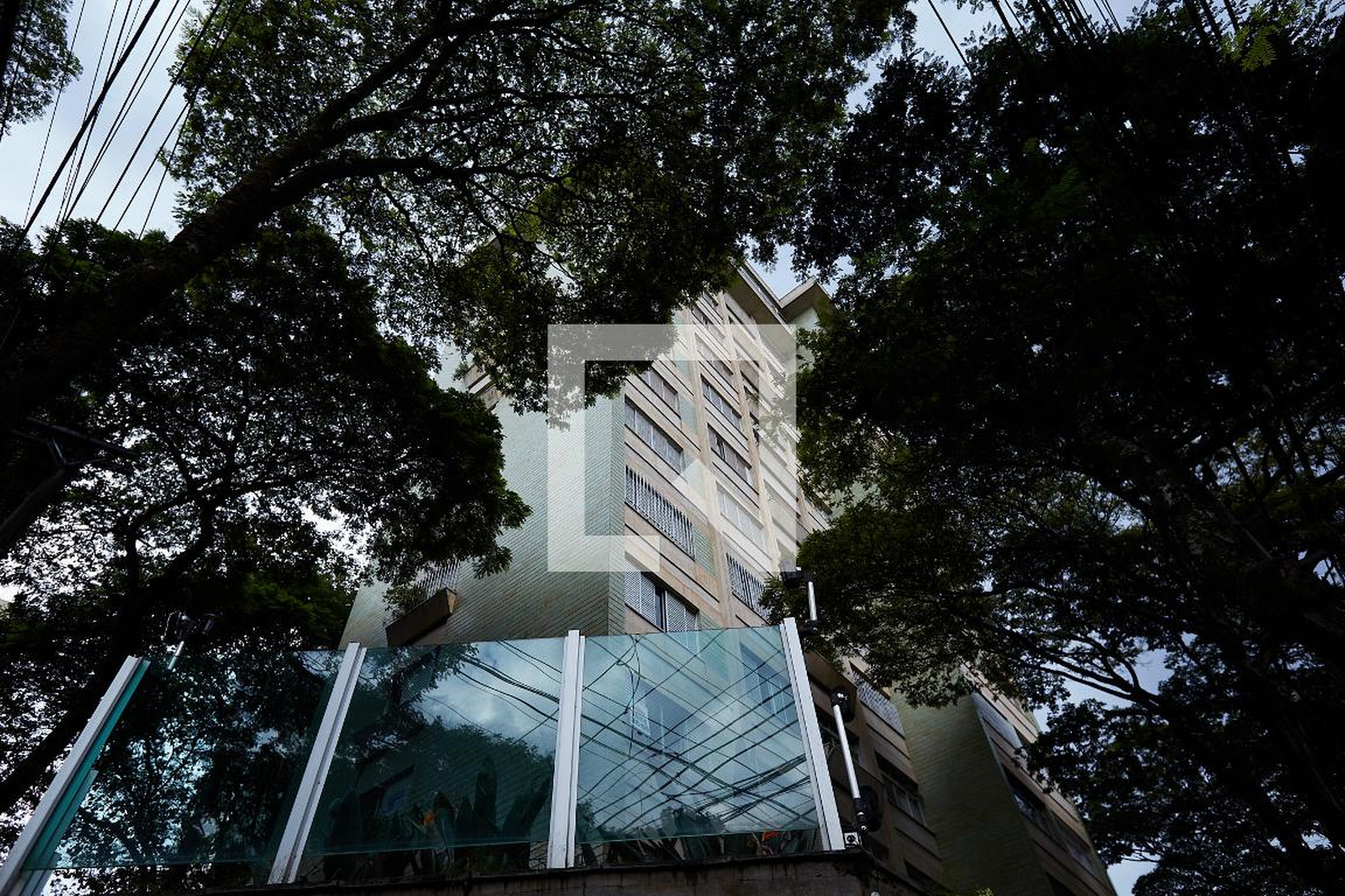 Fachada Condomínio em Rua Chicago, 685