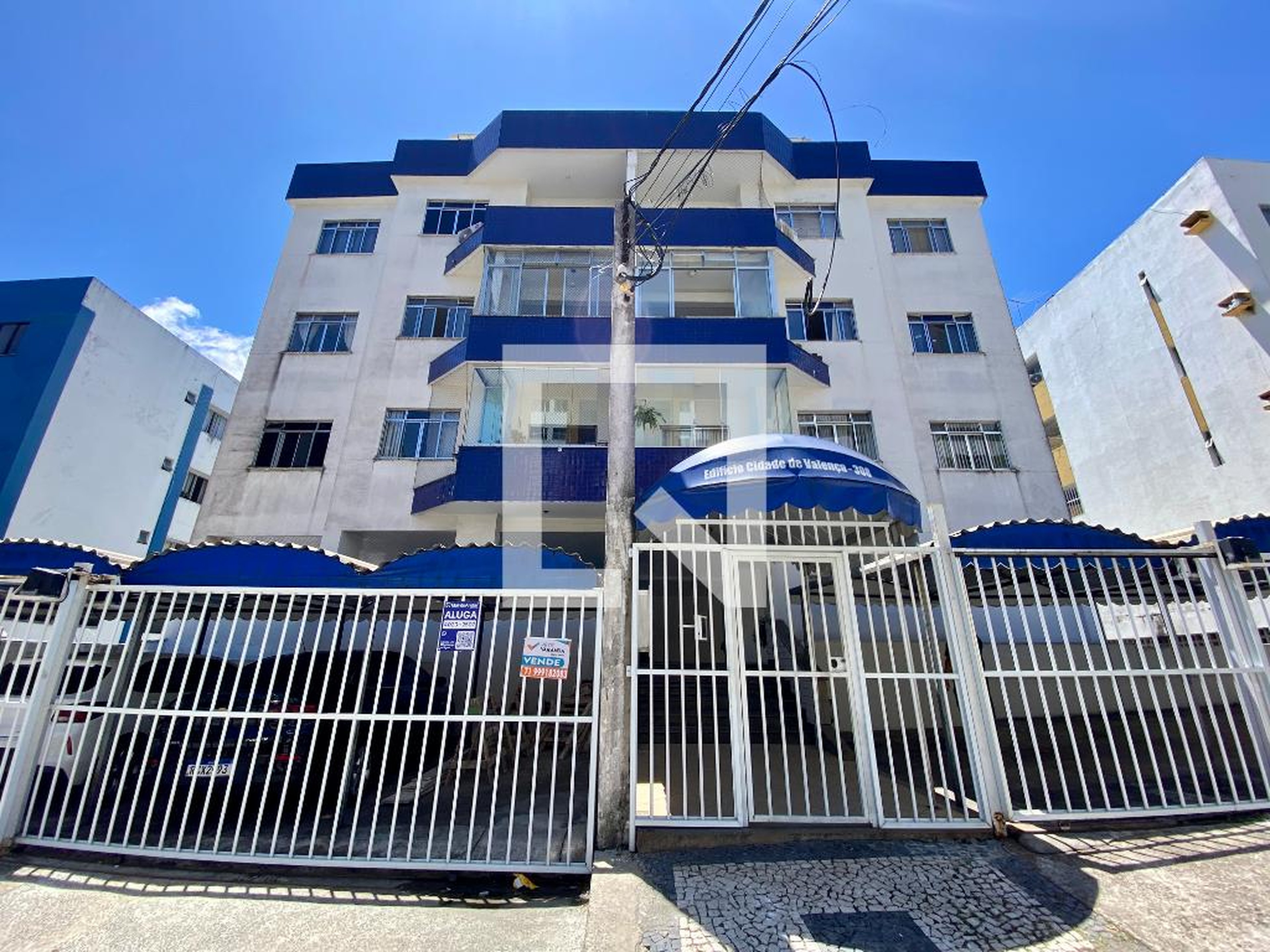 Fachada Condomínio em Rua Nilson Costa, 308