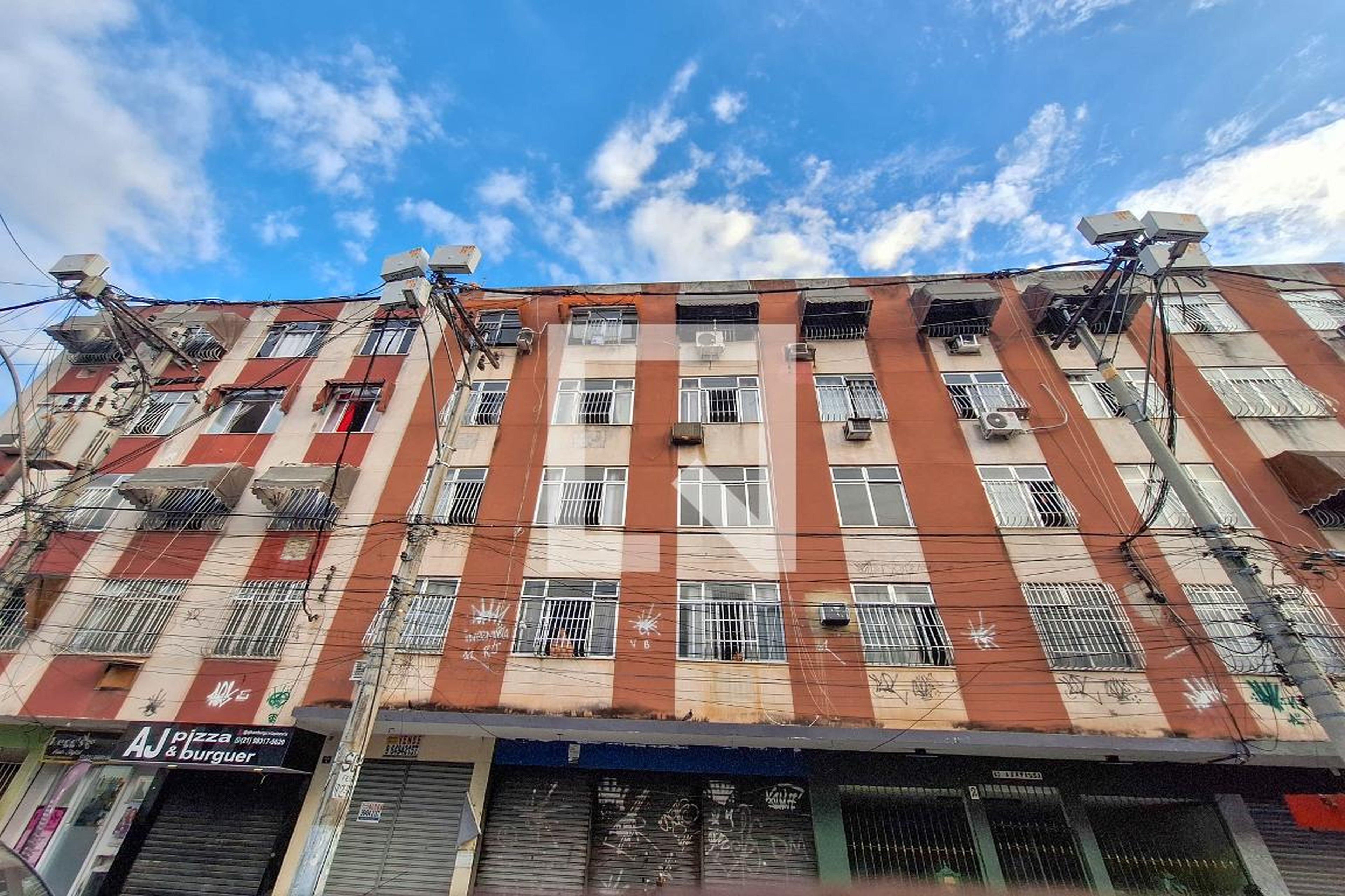 Fachada Condomínio em Rua Doutor Pio Borges, 2964