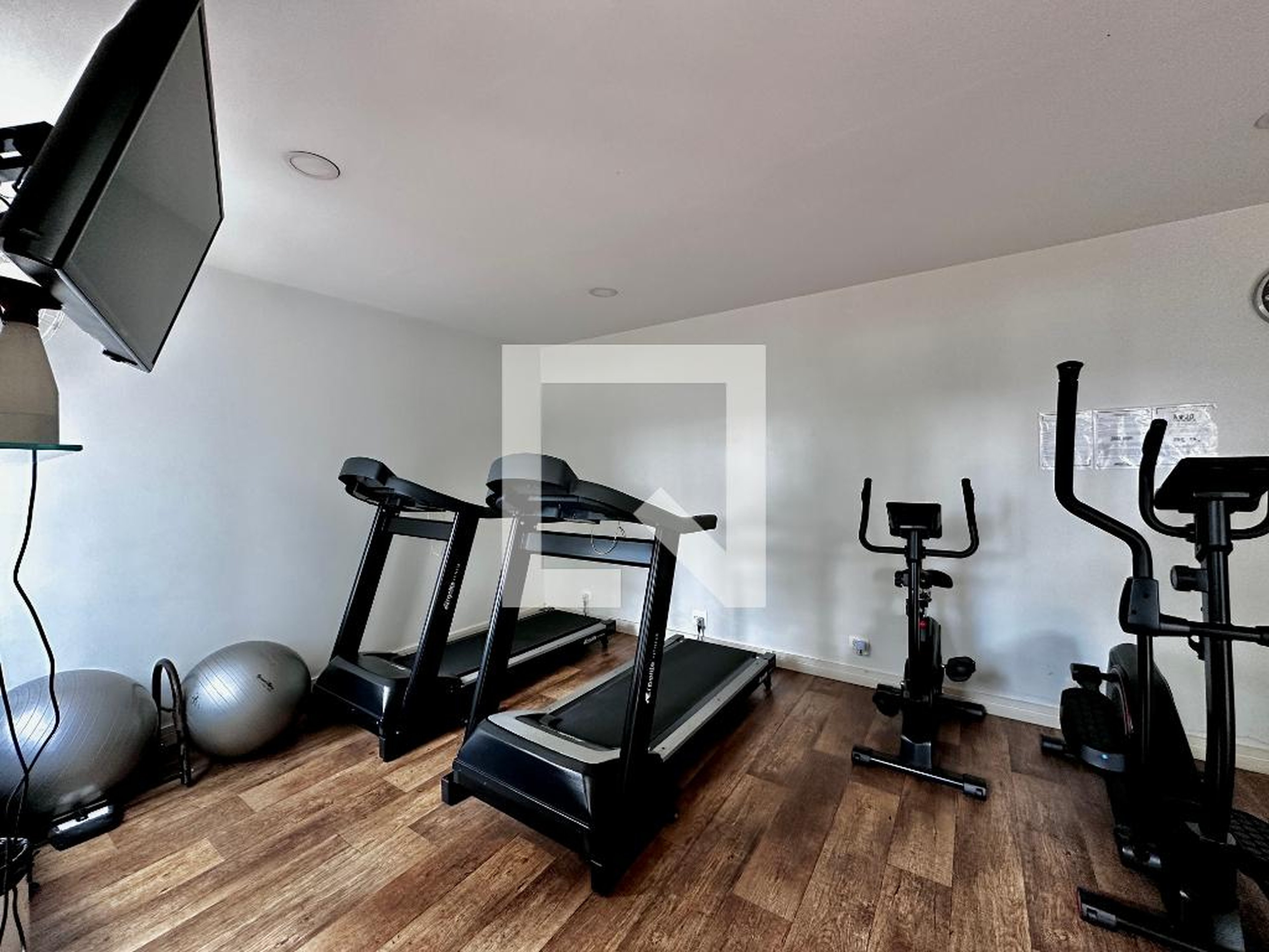 Academia - Prince Of Edinburgh