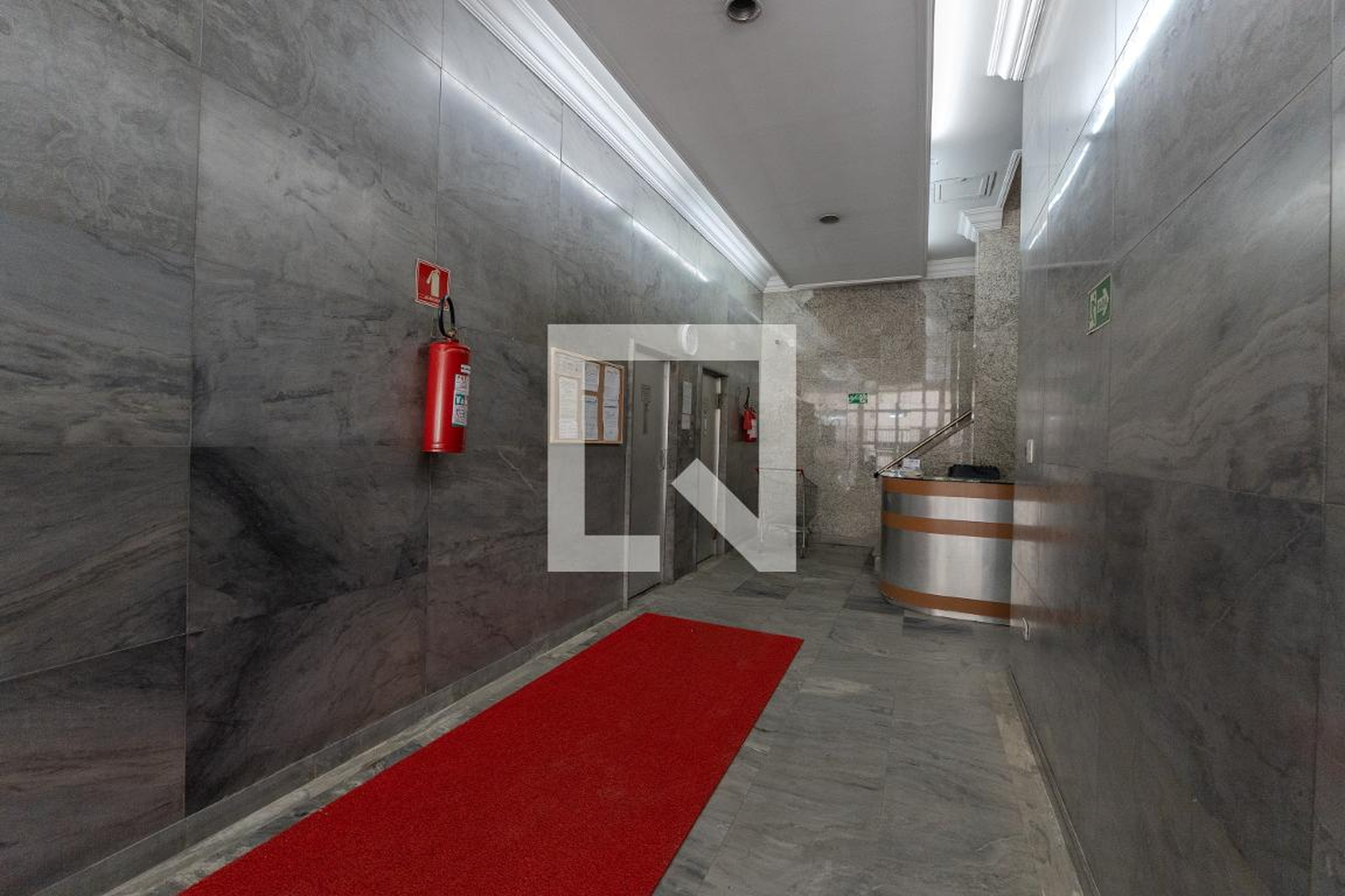 Hall de entrada - Mario Adolfo