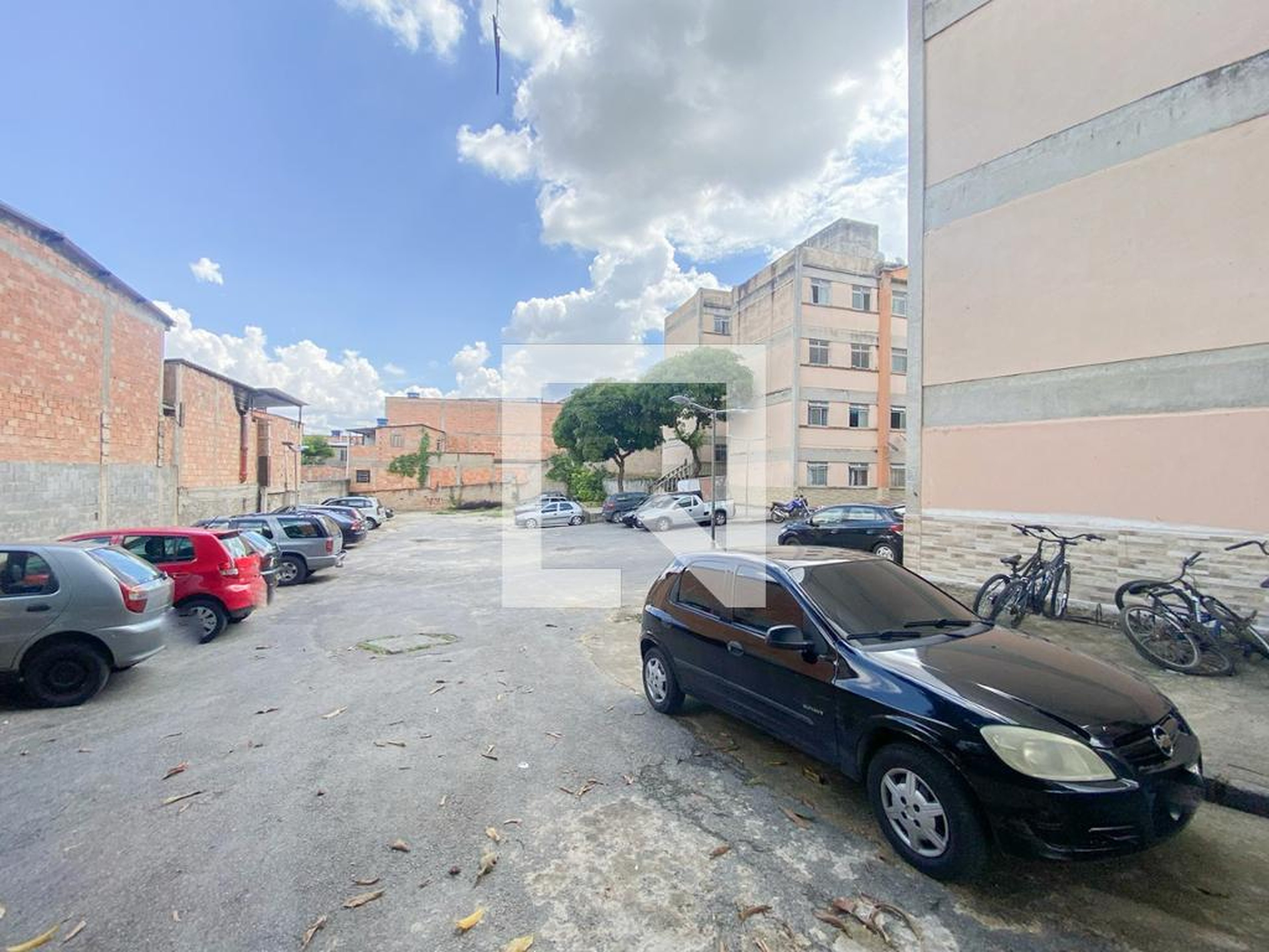 Estacionamento - Itatiaia Serano