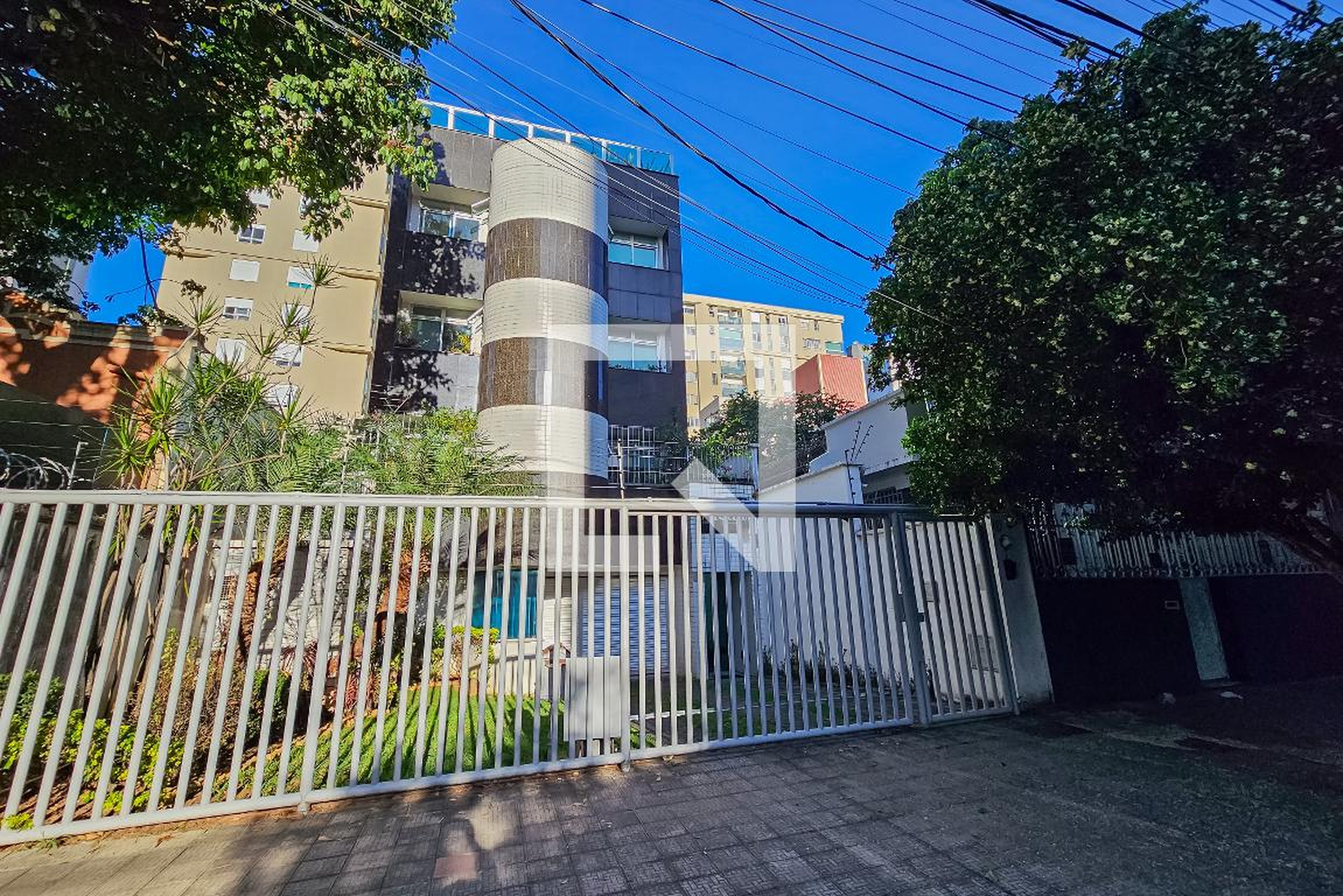 Fachada Condomínio em Rua Maranhão, 483