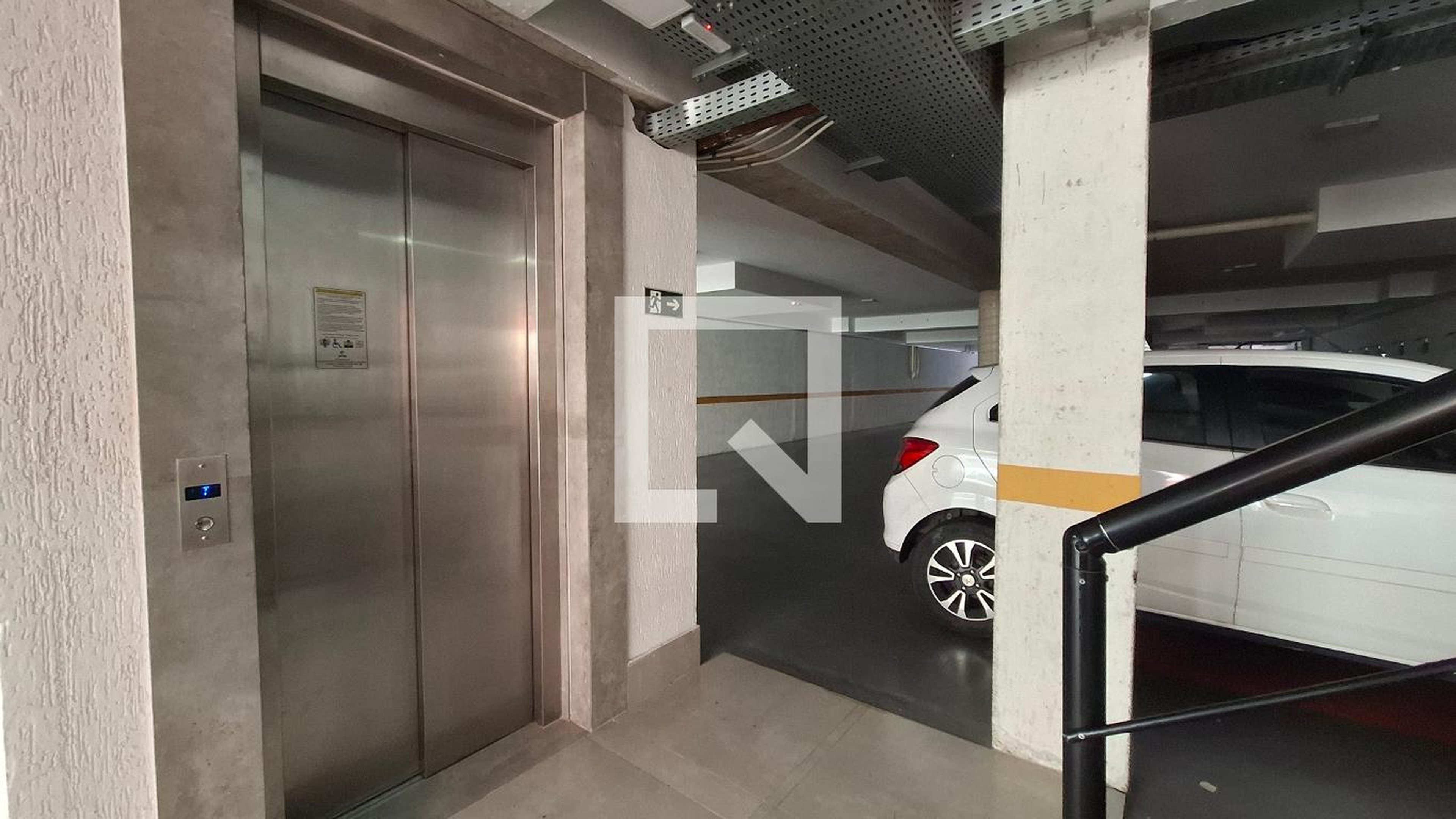 Elevador - Edifício Thanos