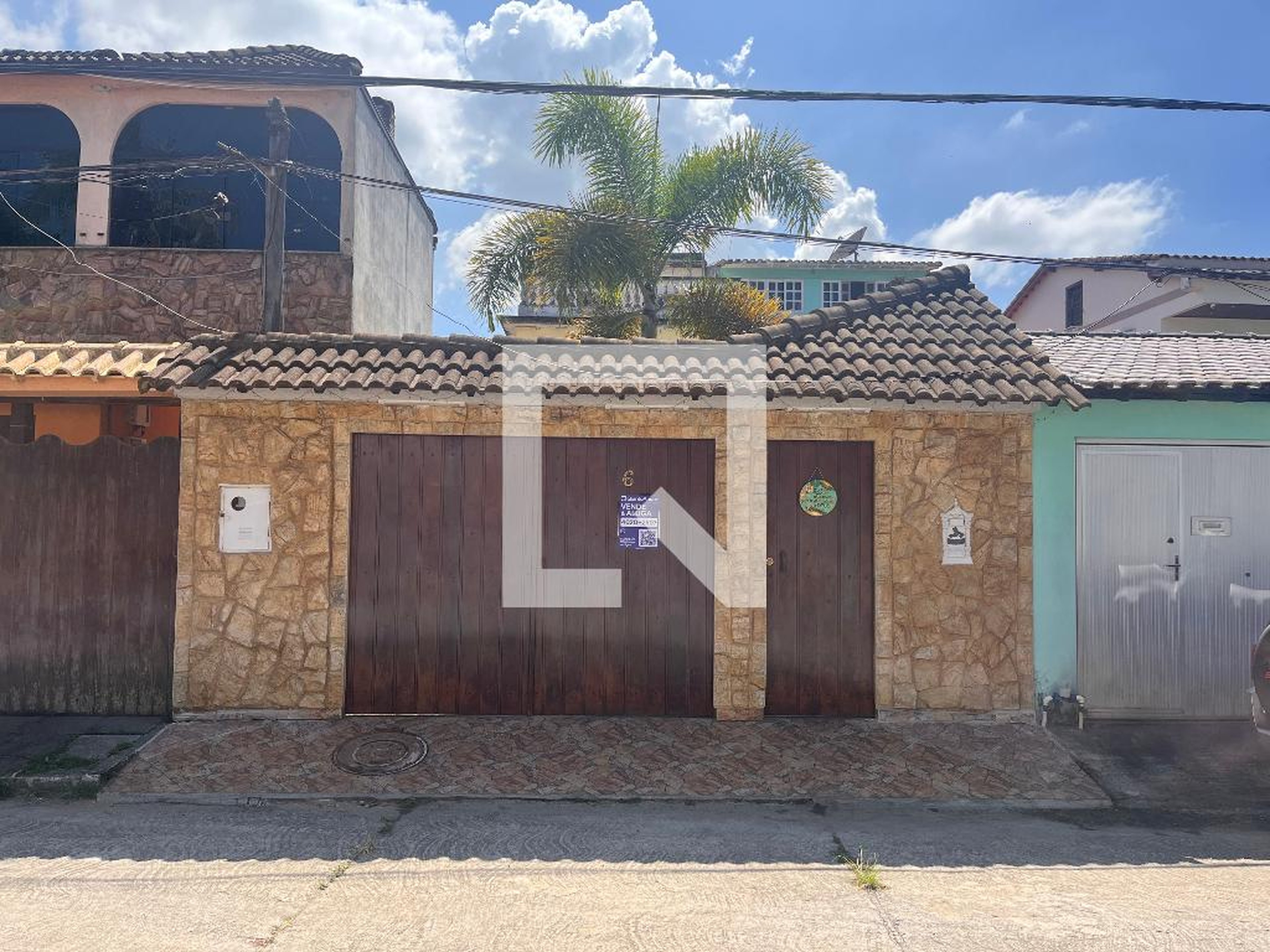 Fachada Condomínio em Rua Jornalista Luiz Eduardo Lobo, 437