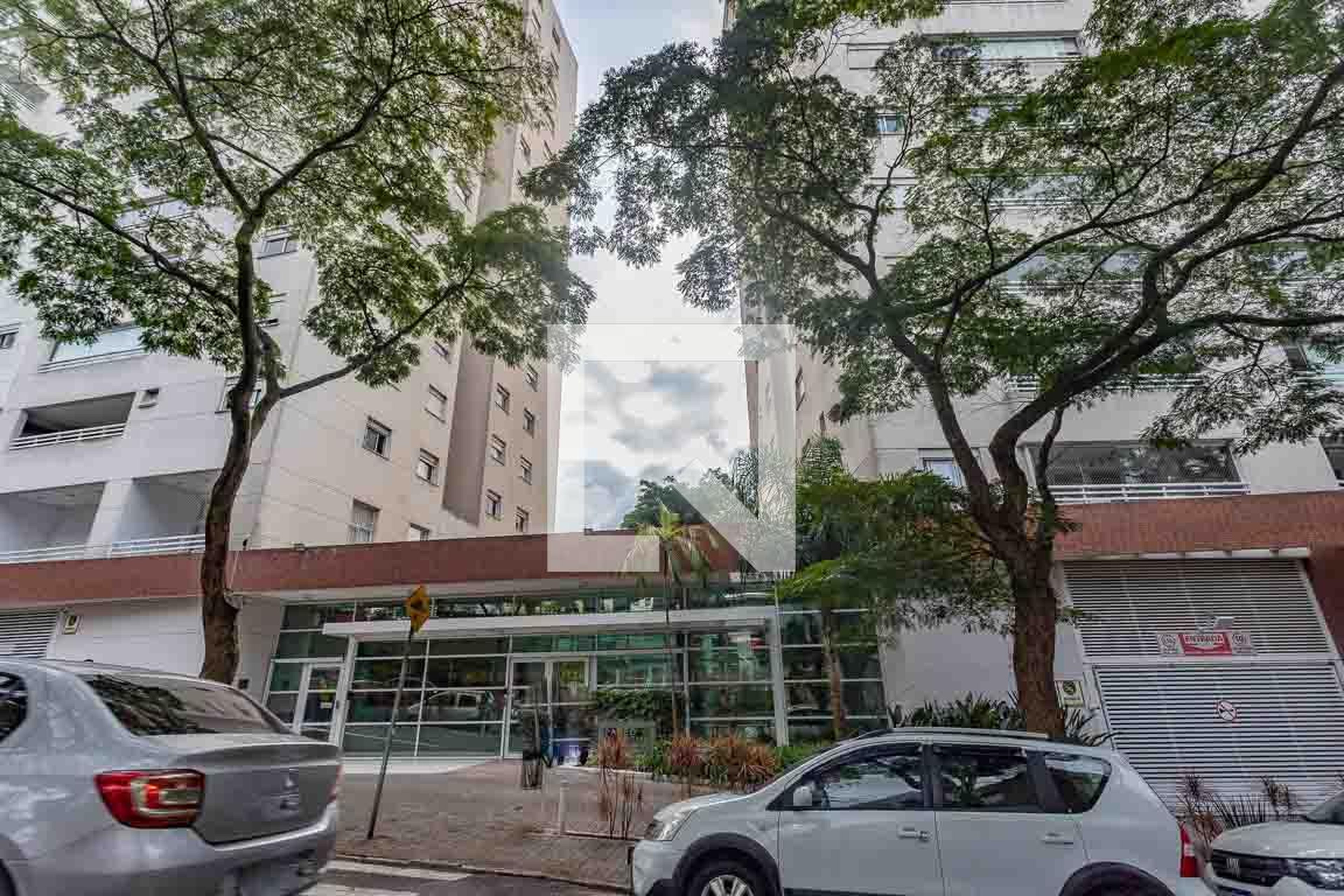 Fachada do condomínio Condomínio Paseo Diadema Residencial Club