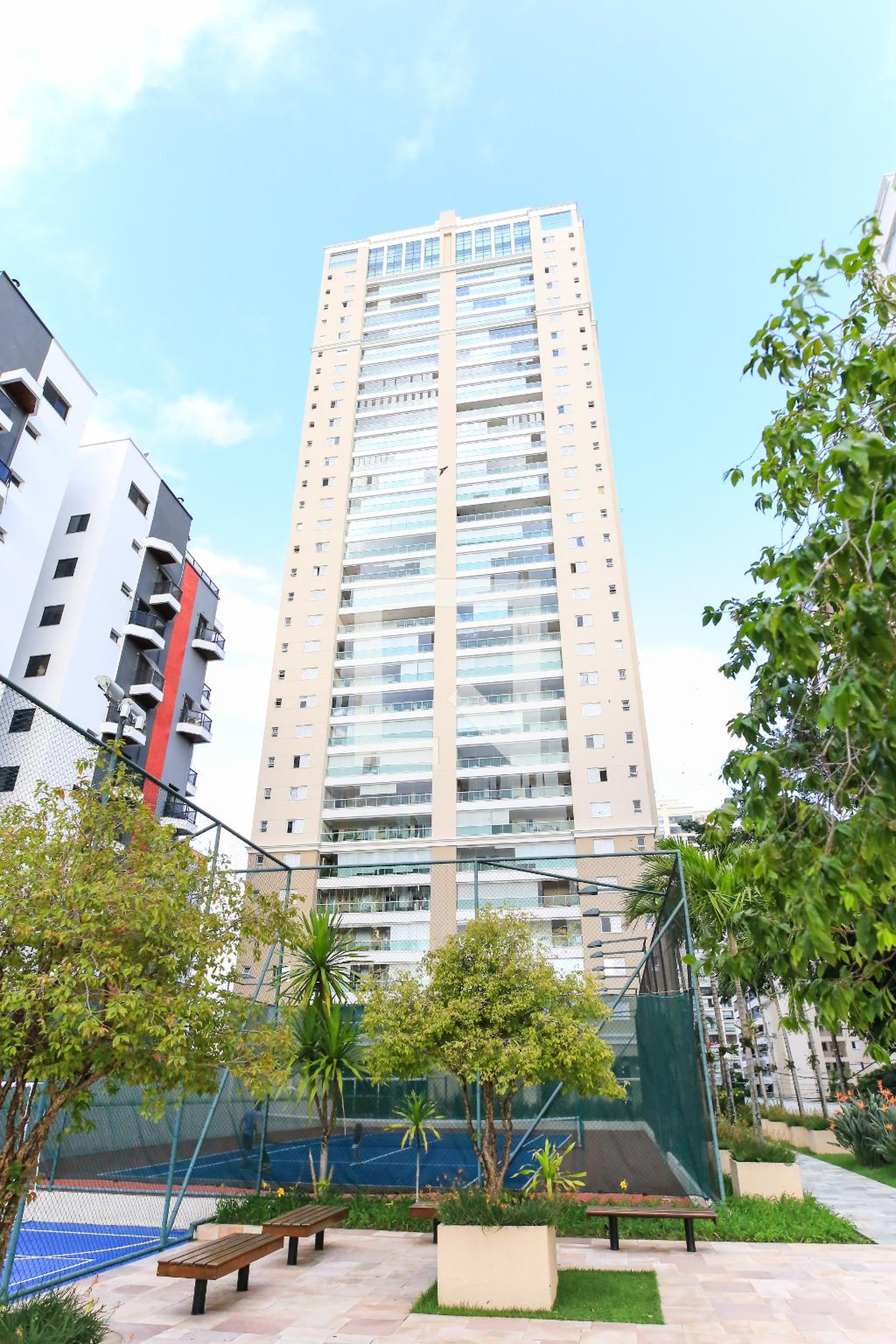 Fachada Condomínio Sky House