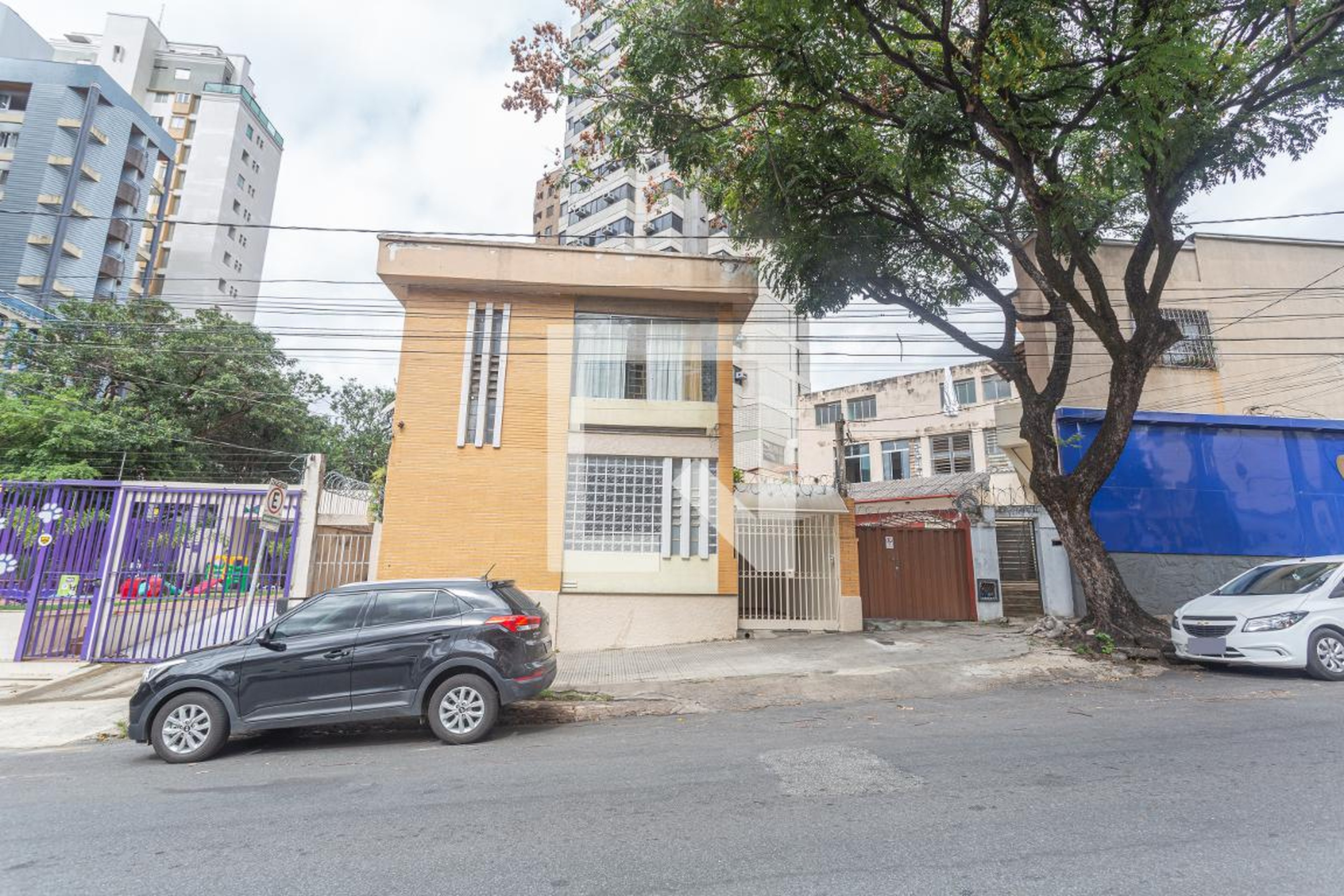 Fachada Condomínio em Rua Grão Pará, 153