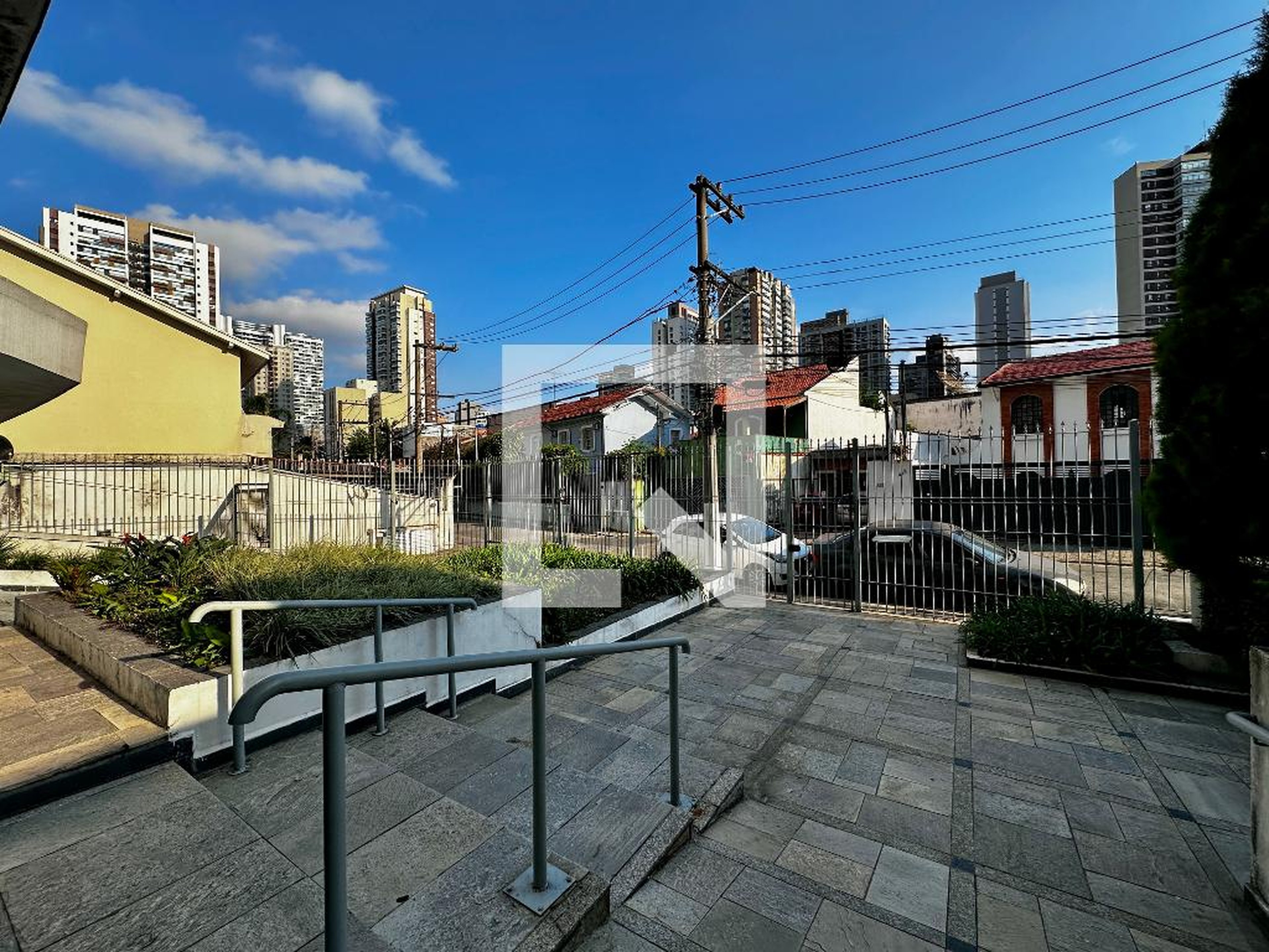 Entrada - Edifício Jardim das Acácias