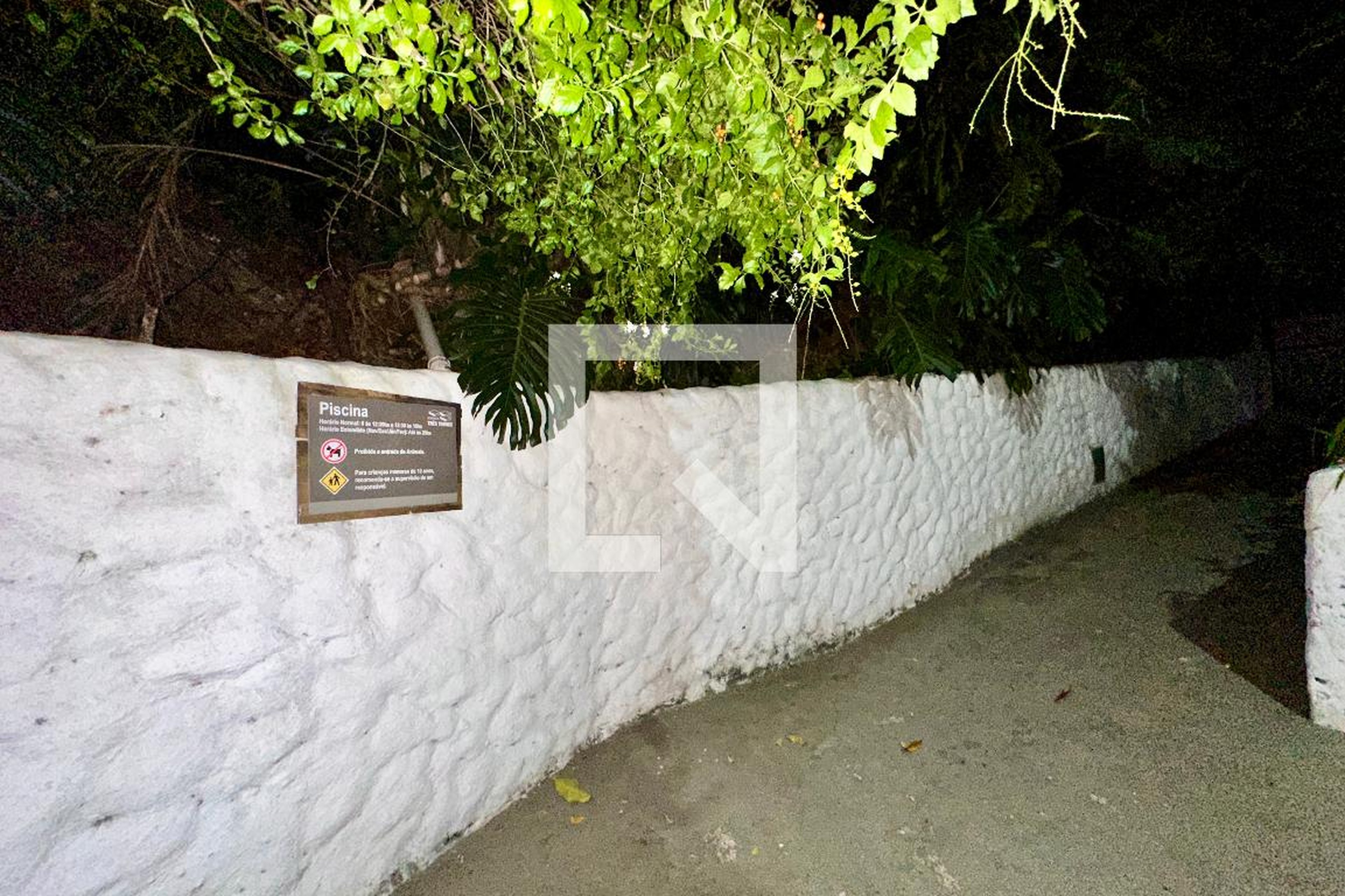 Piscina - Residencial 3 Torres