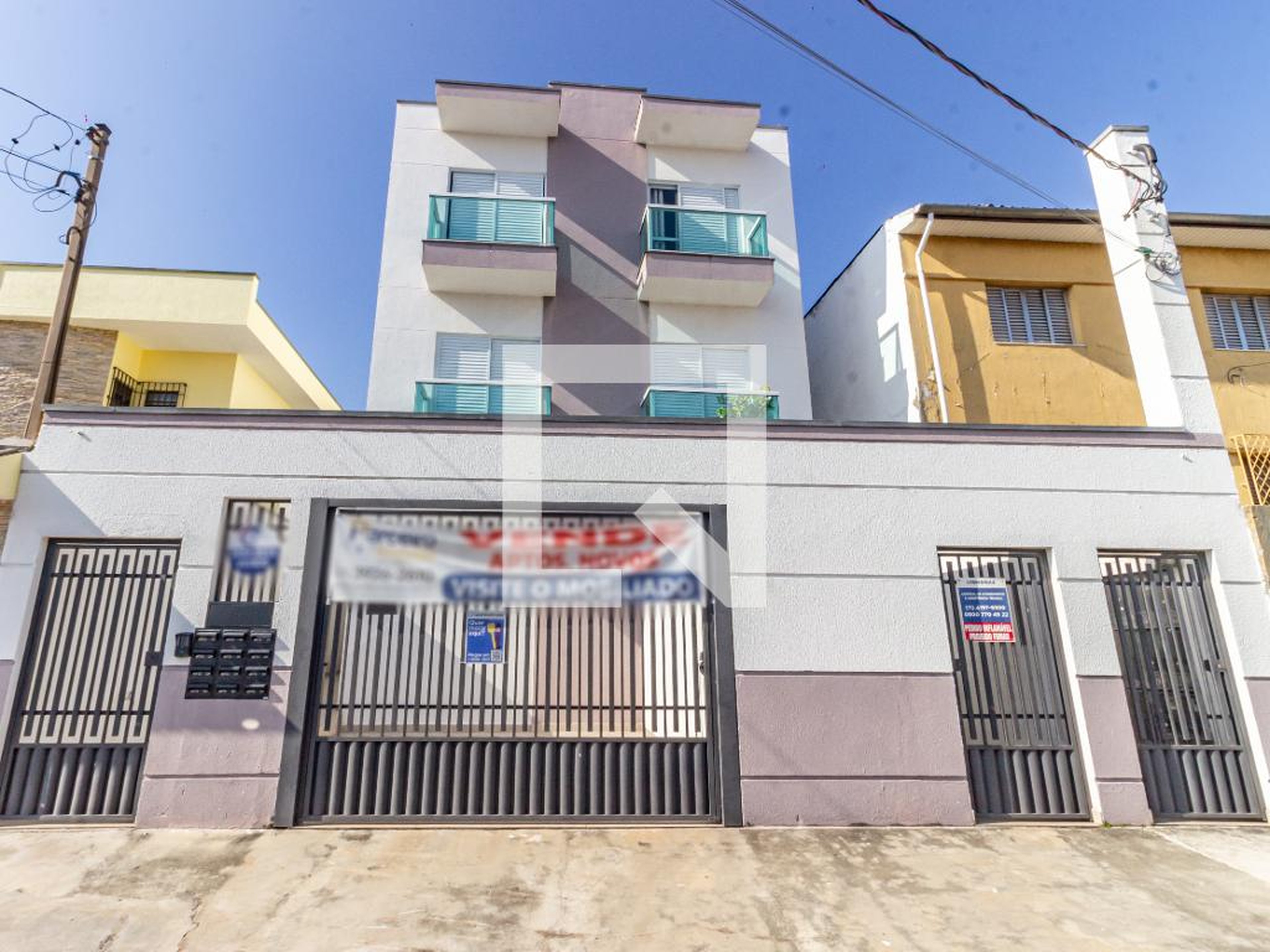 Fachada Condomínio em Rua Farol Paulistano, 138