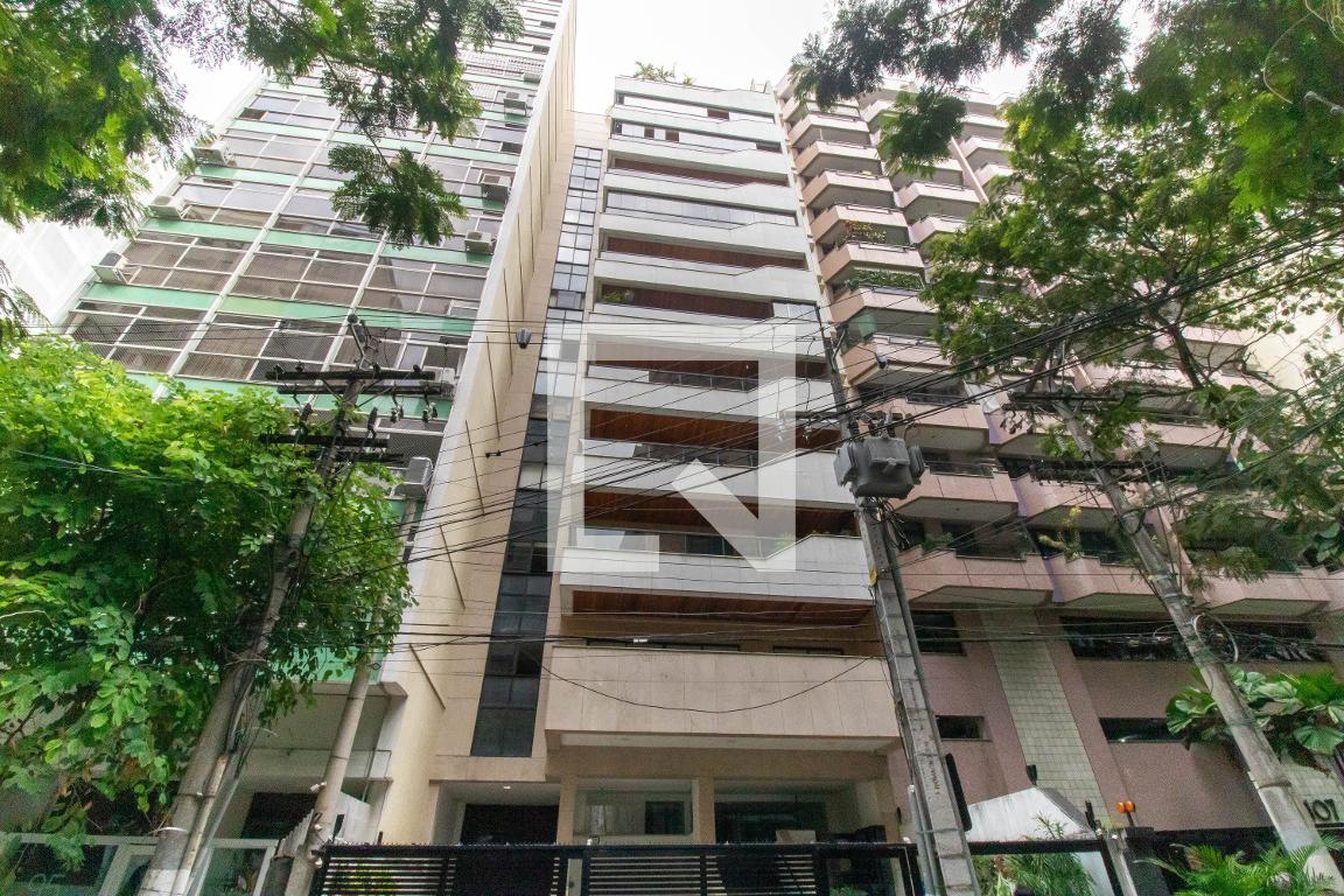 Fachada Condomínio Ed. Ingá Imperial