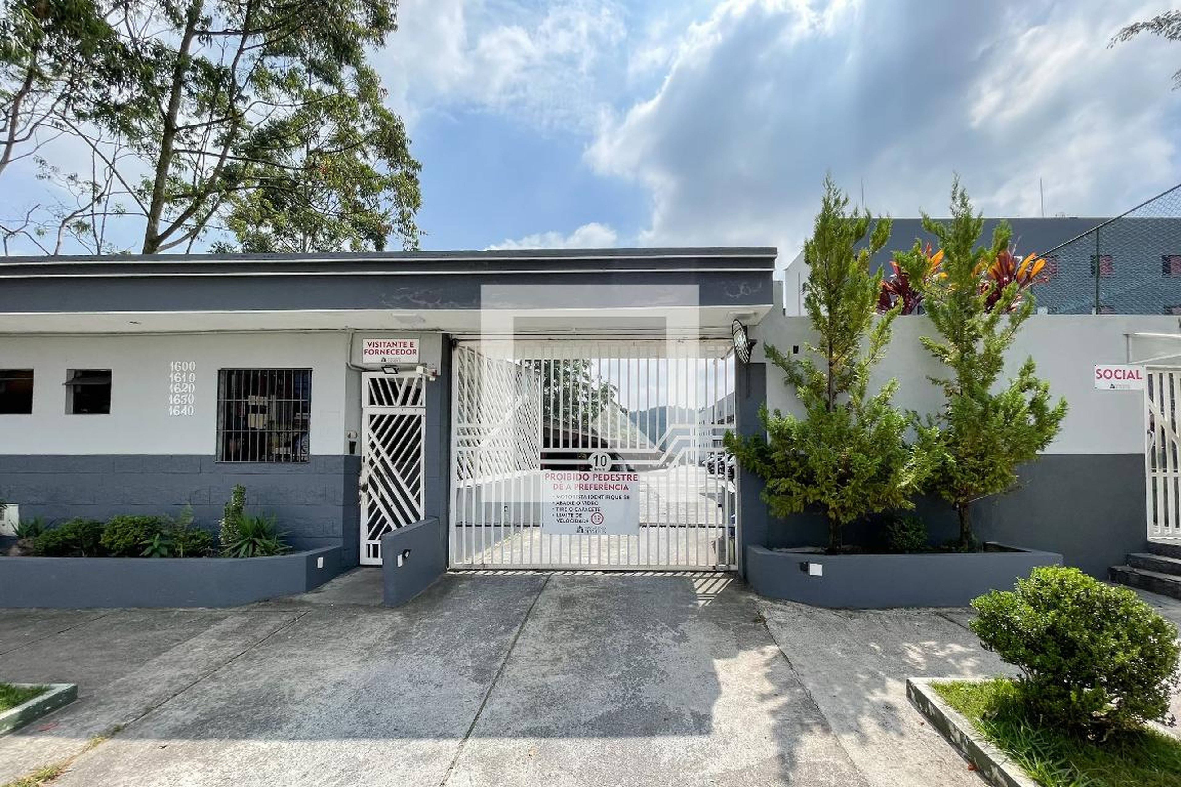 Fachada Residencial Olympus