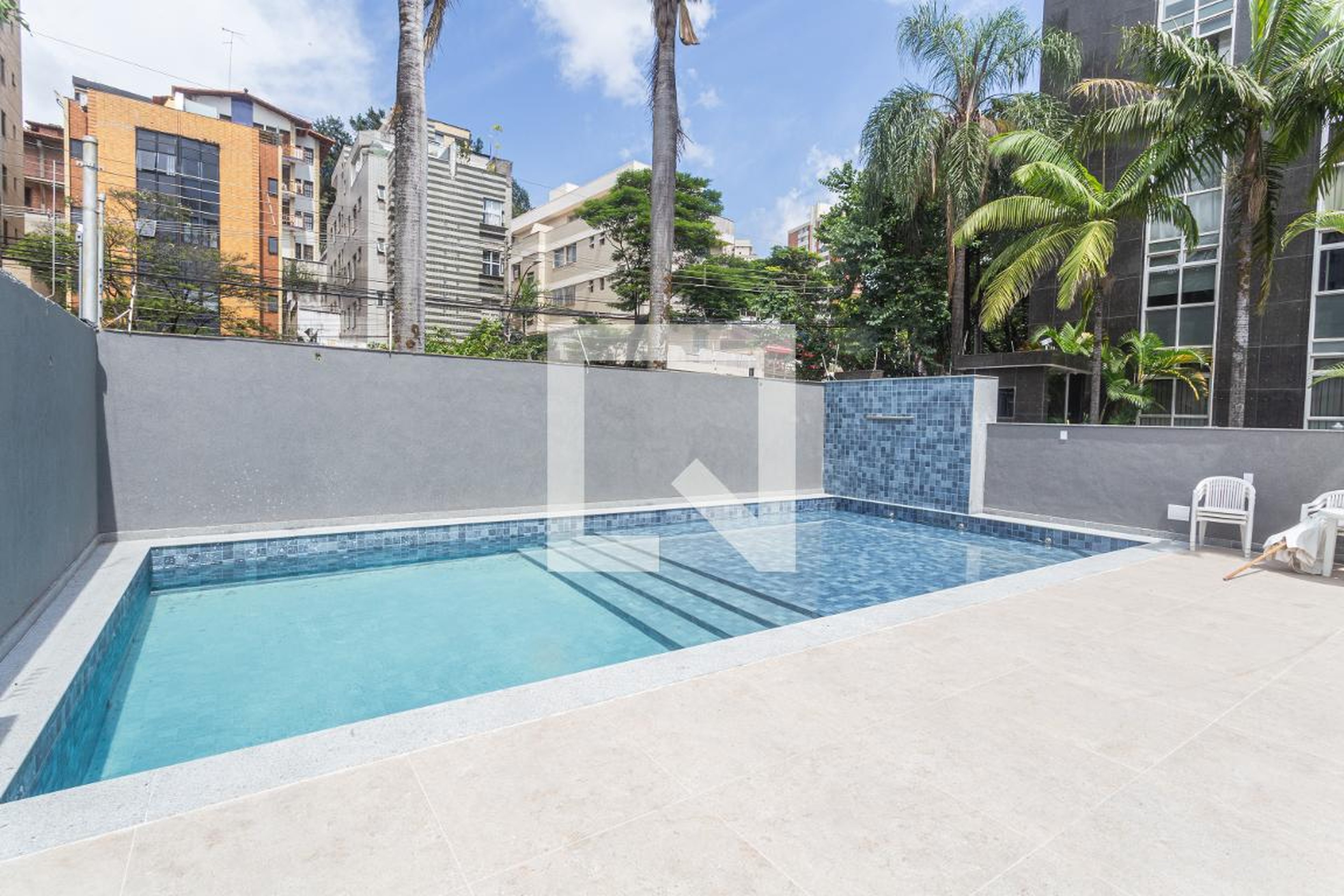 Área da Piscina - 