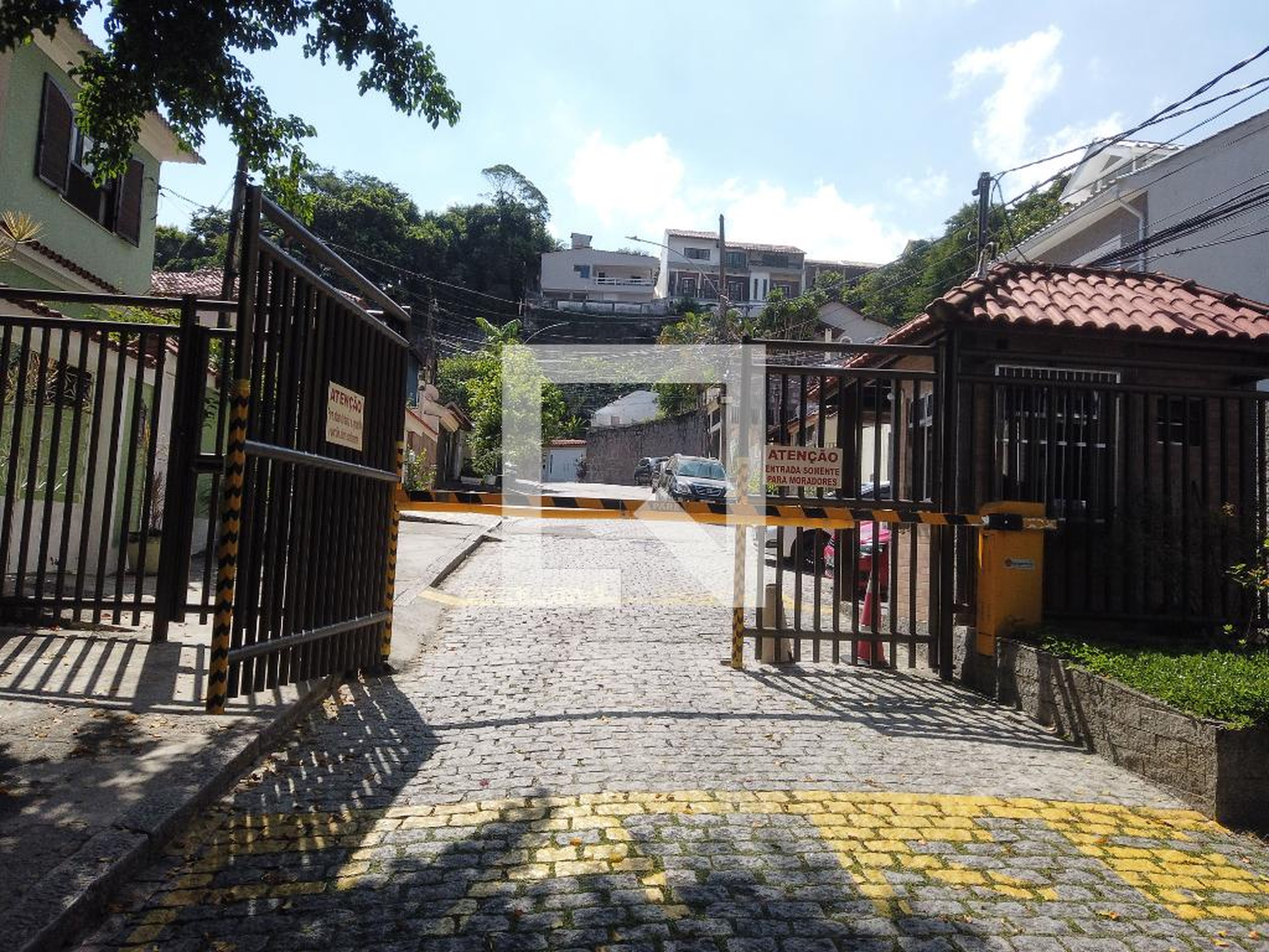 Fachada do Condomínio Condomínio em Rua General José Neves, 132