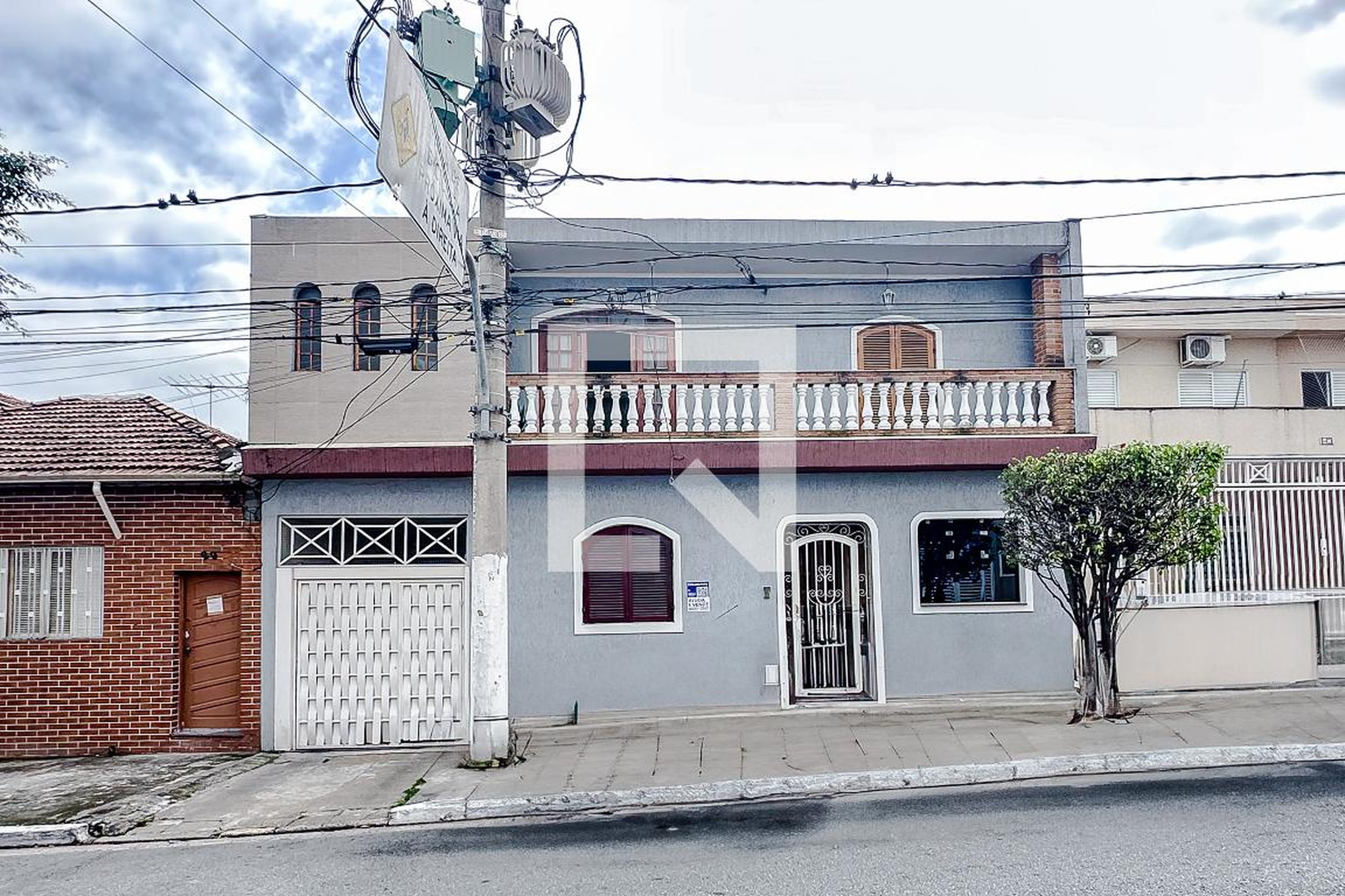 Fachada Condomínio em Rua Porto Alegre, 37