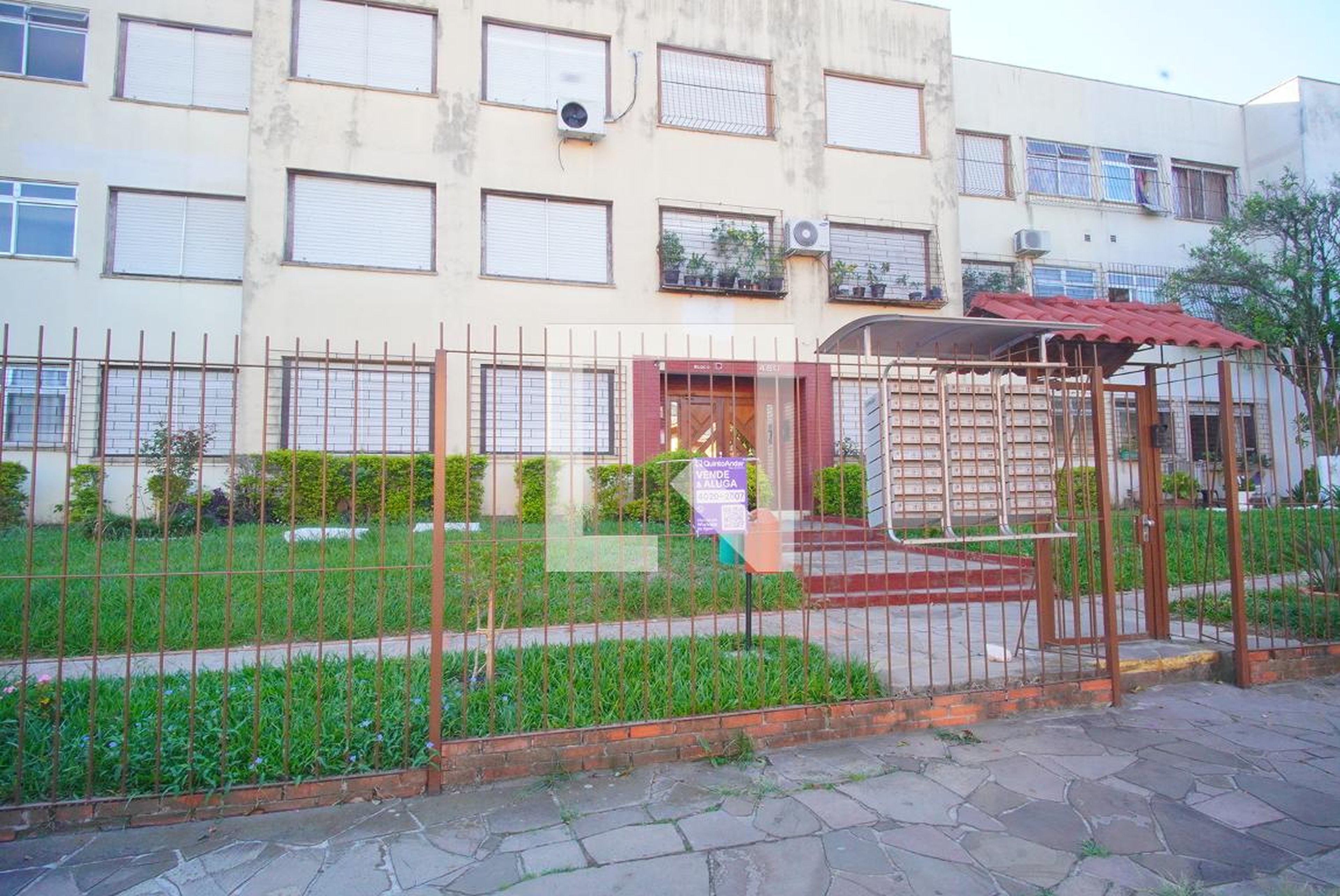 Fachada Condomínio em Rua Luís Lederman, 480