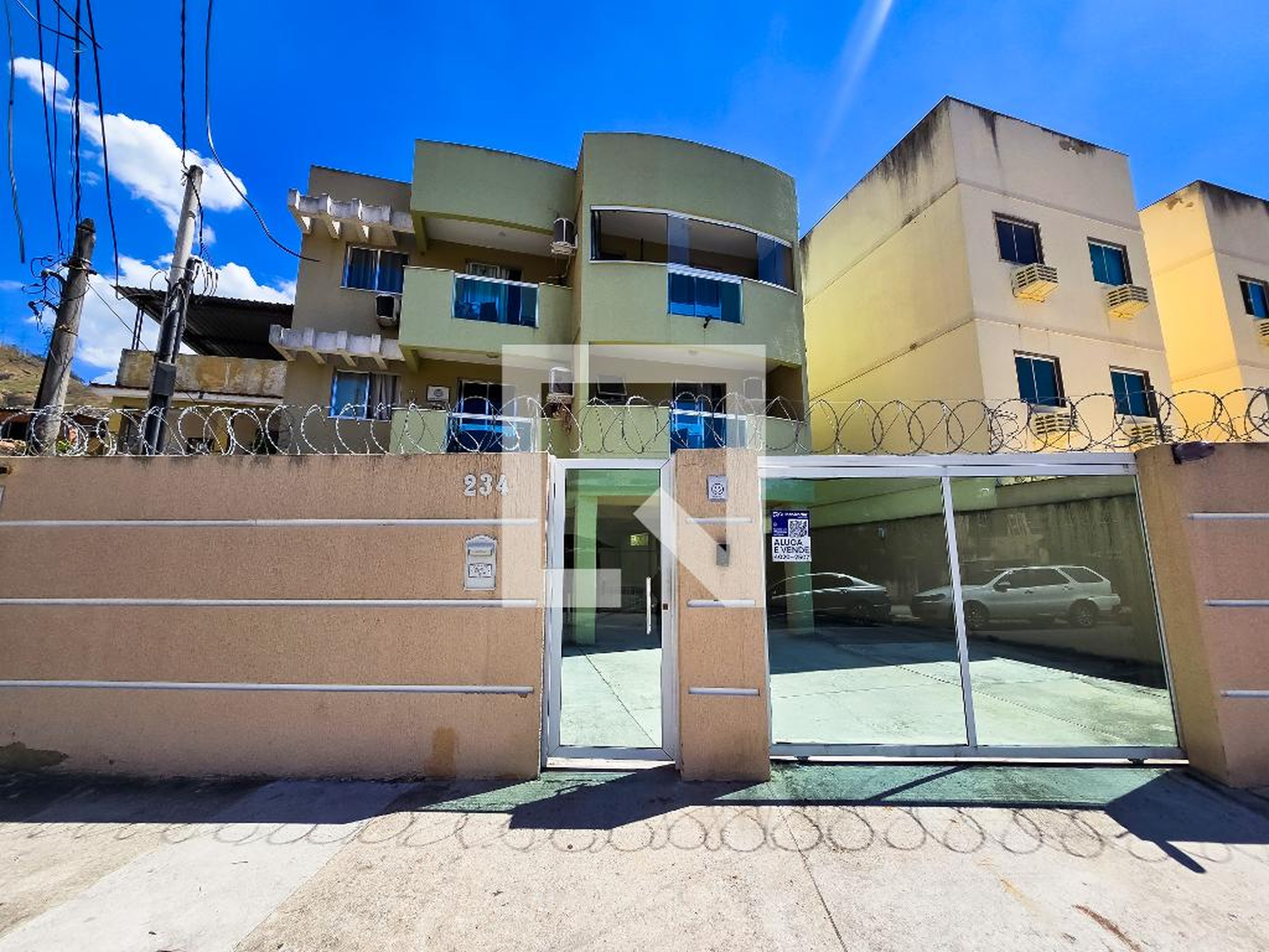 Fachada Condomínio em Rua Dionísio Fernandes, 234