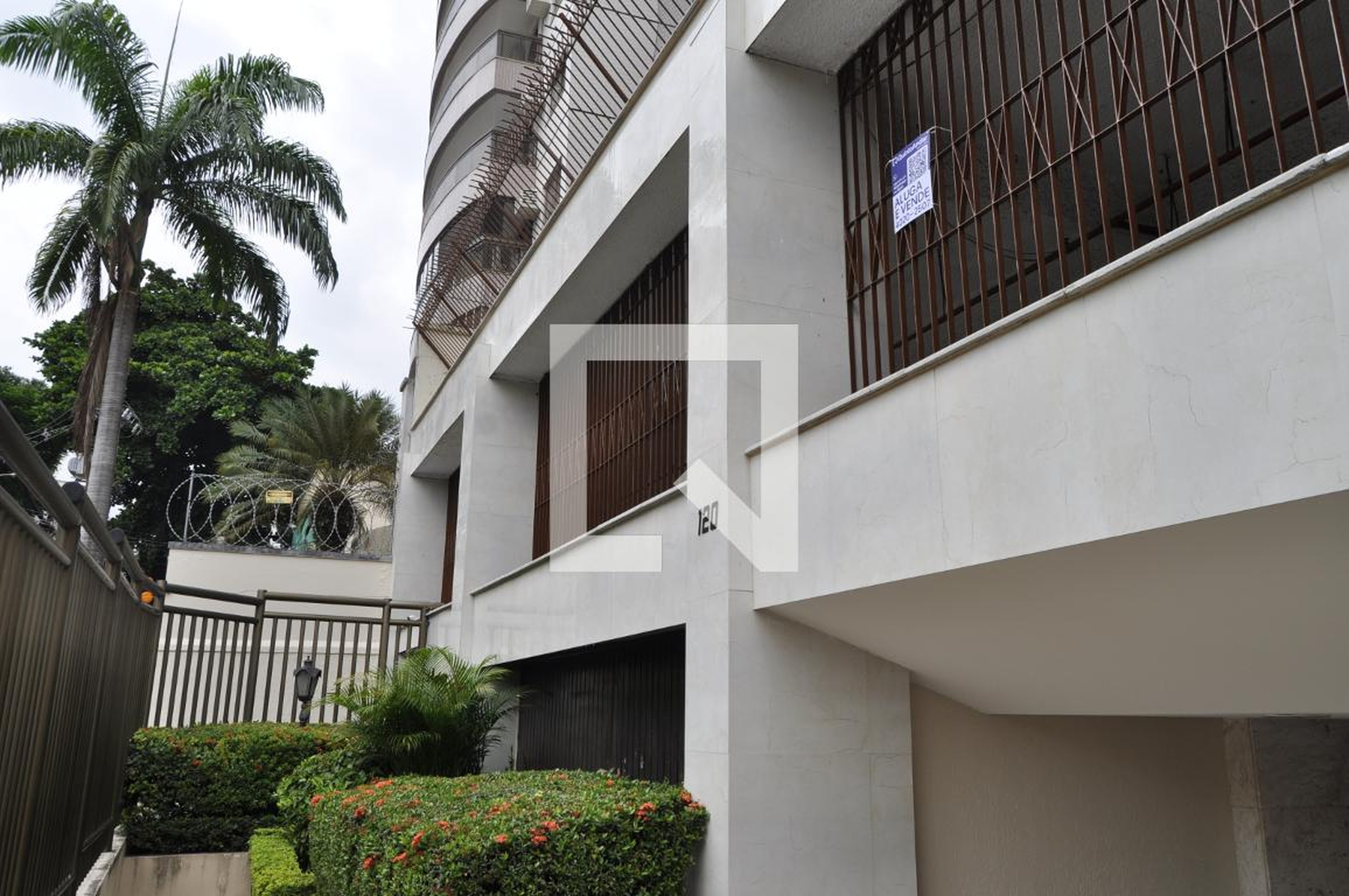 Fachada Edifício Rio D' Ouro